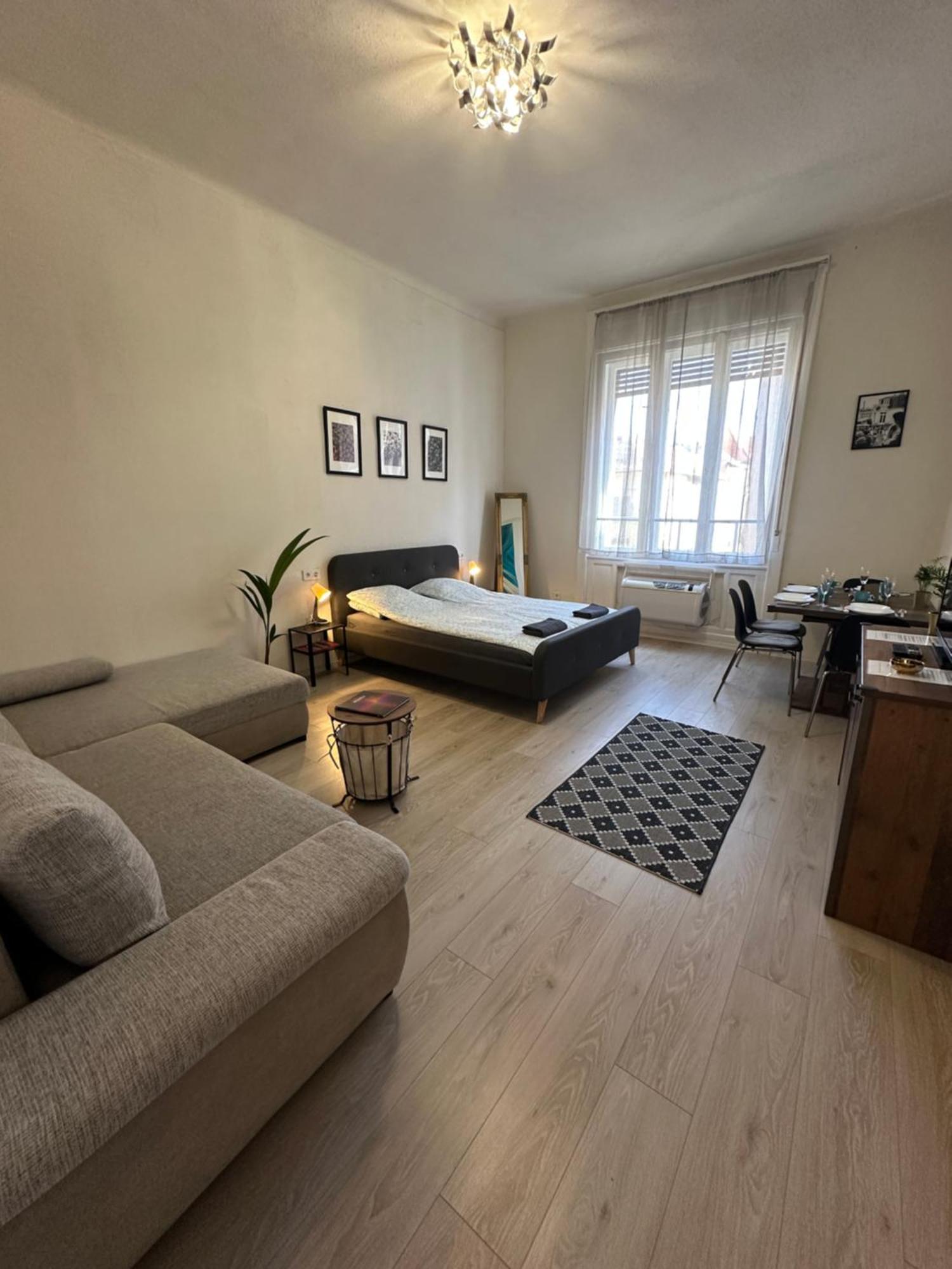 Deri Corner By Downtown Appartamento