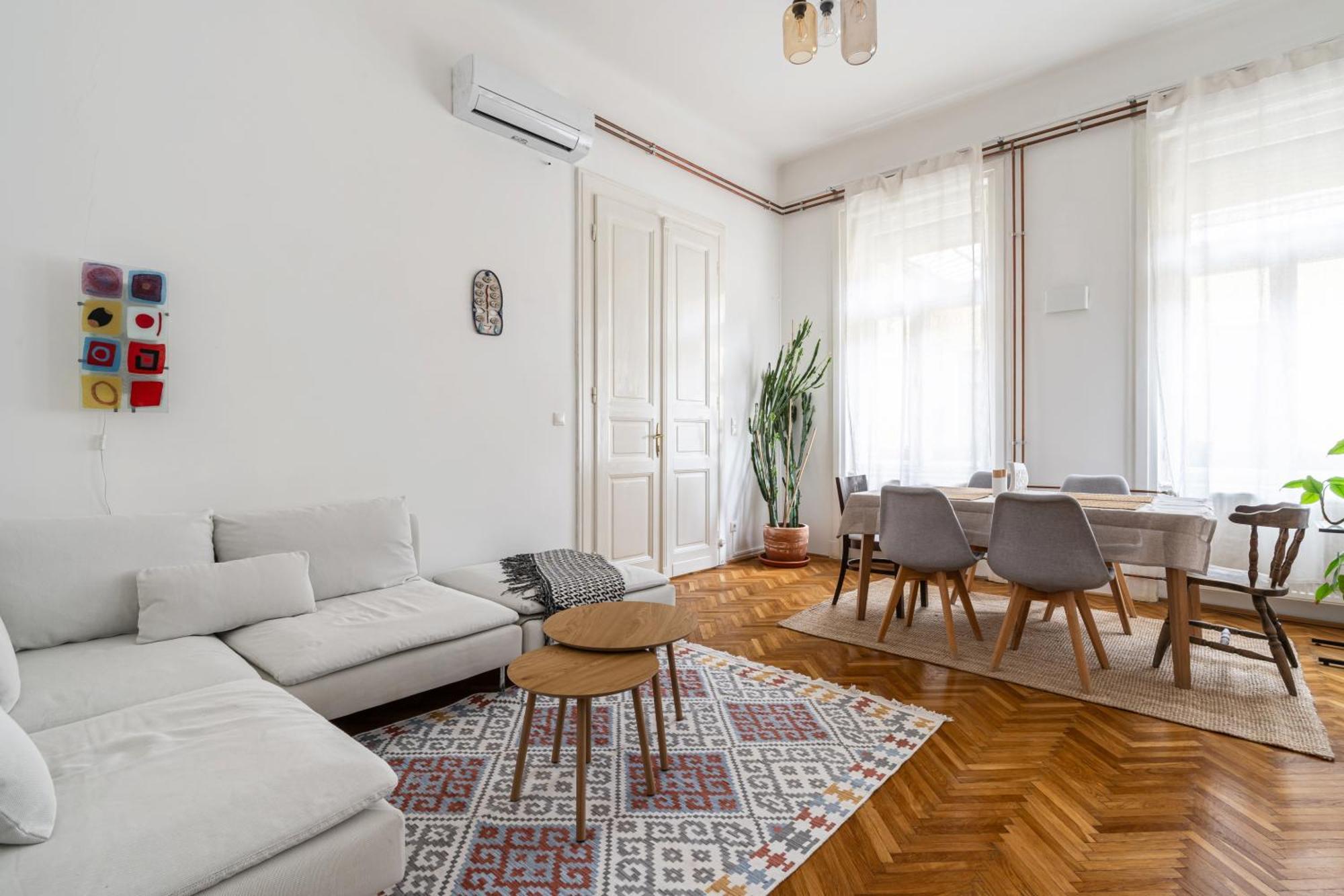 Cedar Budapest