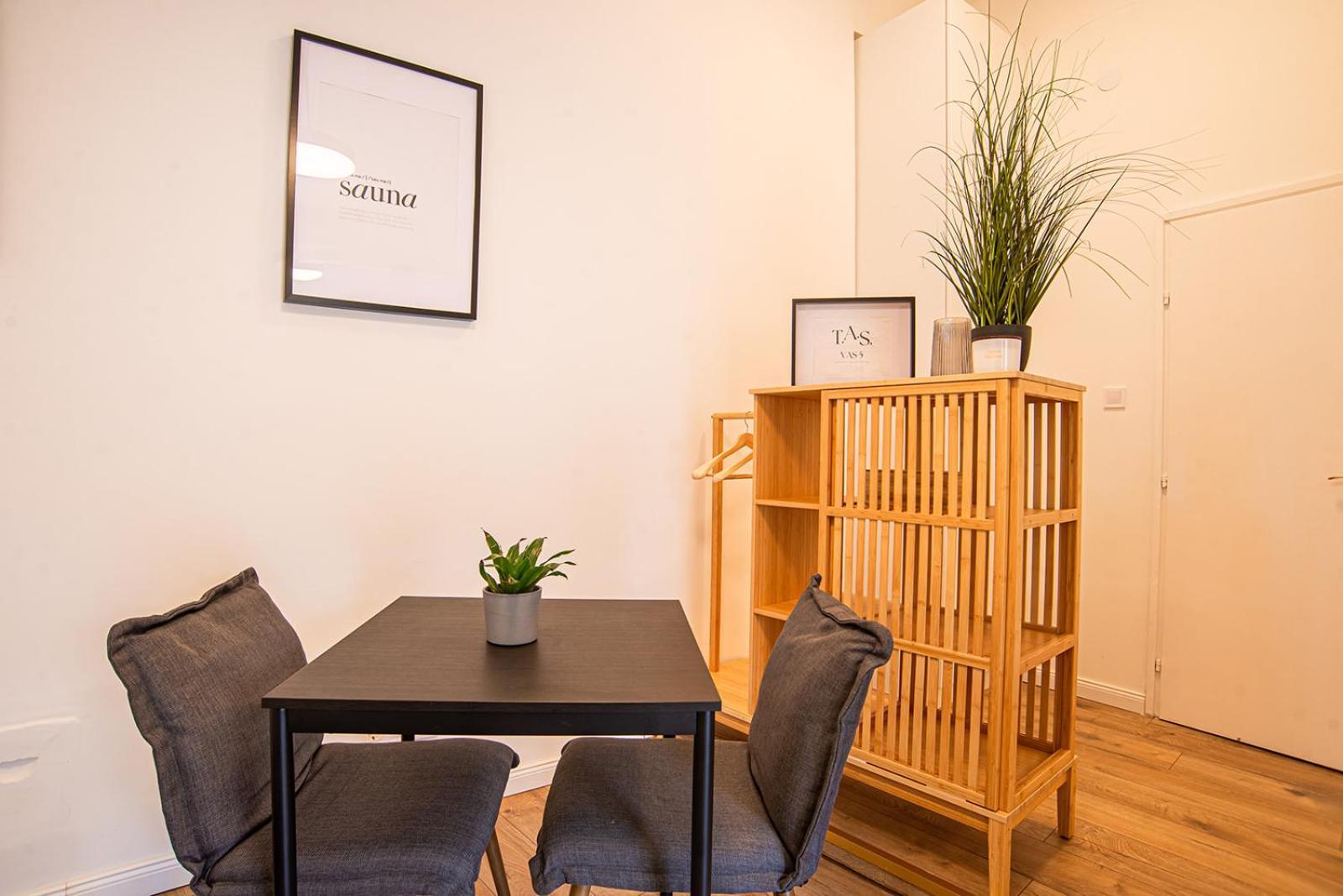 Tas Vas - Charming In Apartment