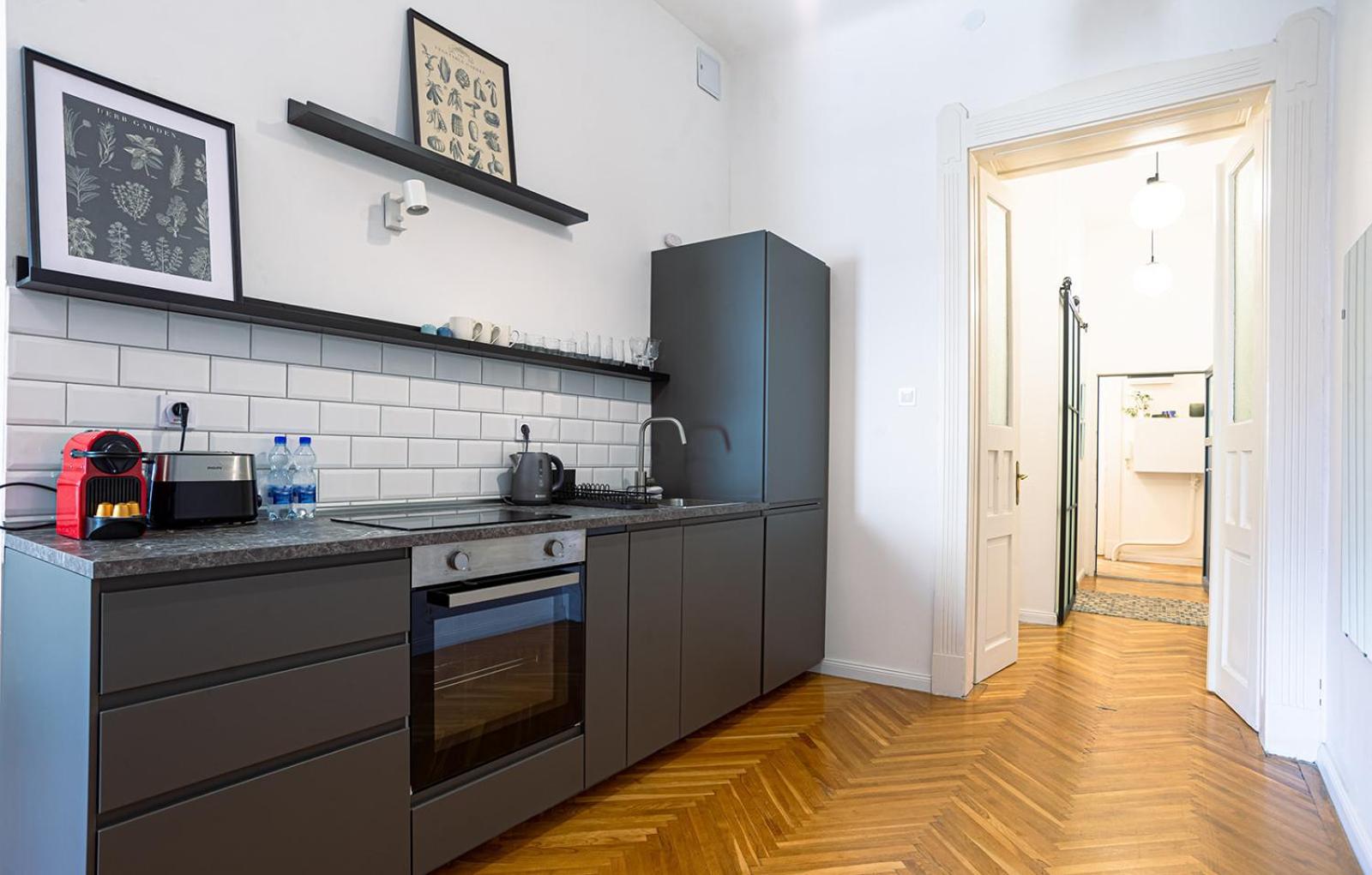 Tas Vas - Charming In Apartment