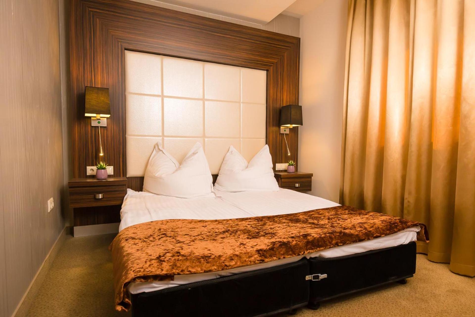 Hotel Duna Garden