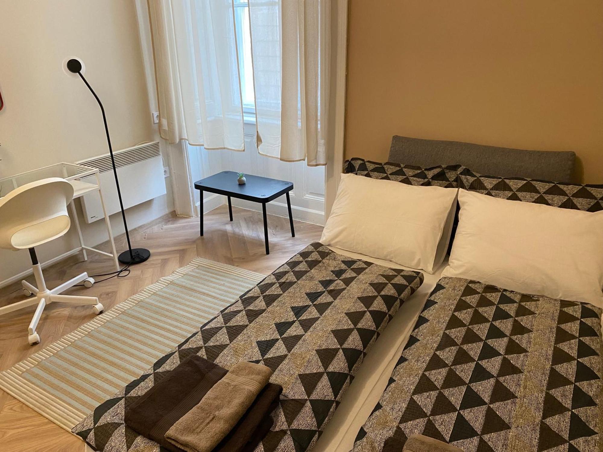 Dohany By Kalvin Apartment *