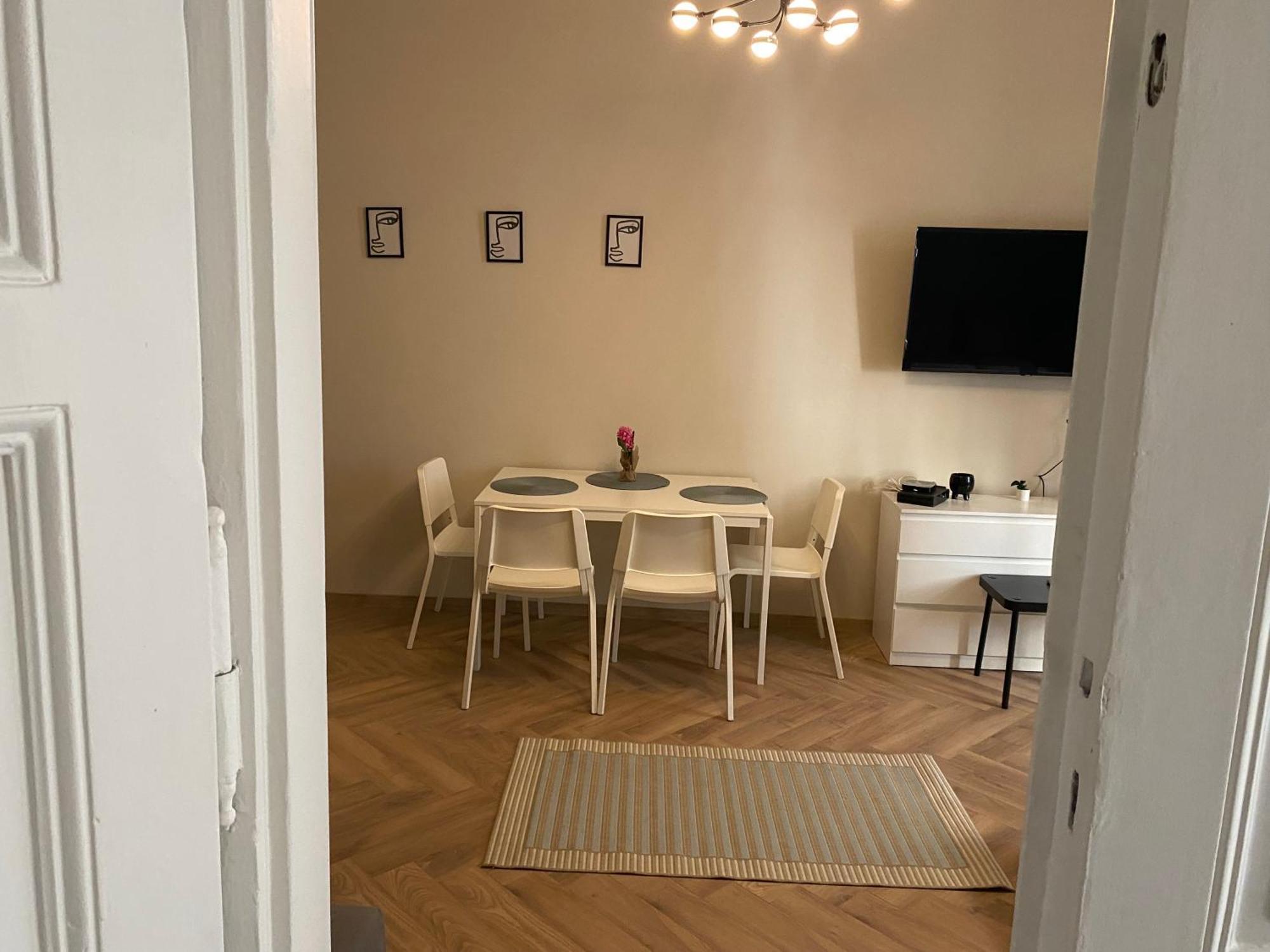 Apartment Dohany By Kalvin