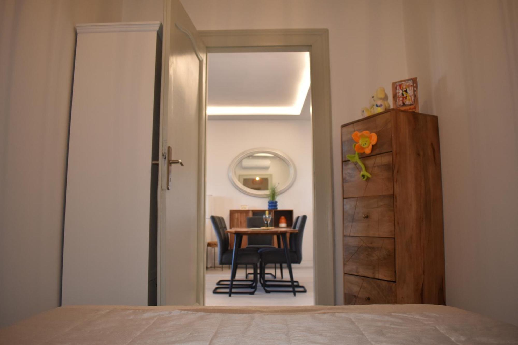 Chain Bridge Apartment *