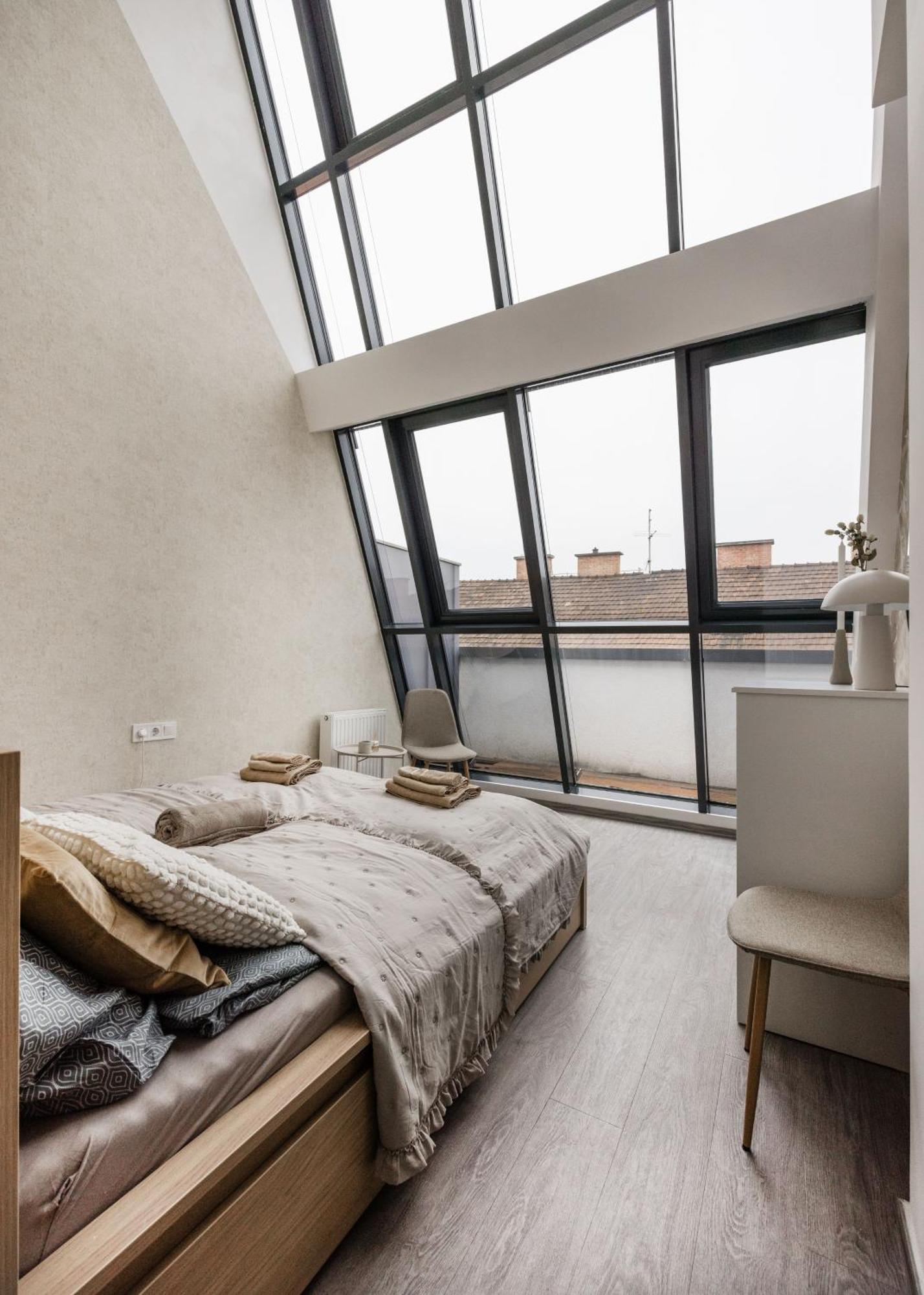 Appartement Summit - Penthouse With Parking For Two Budapest