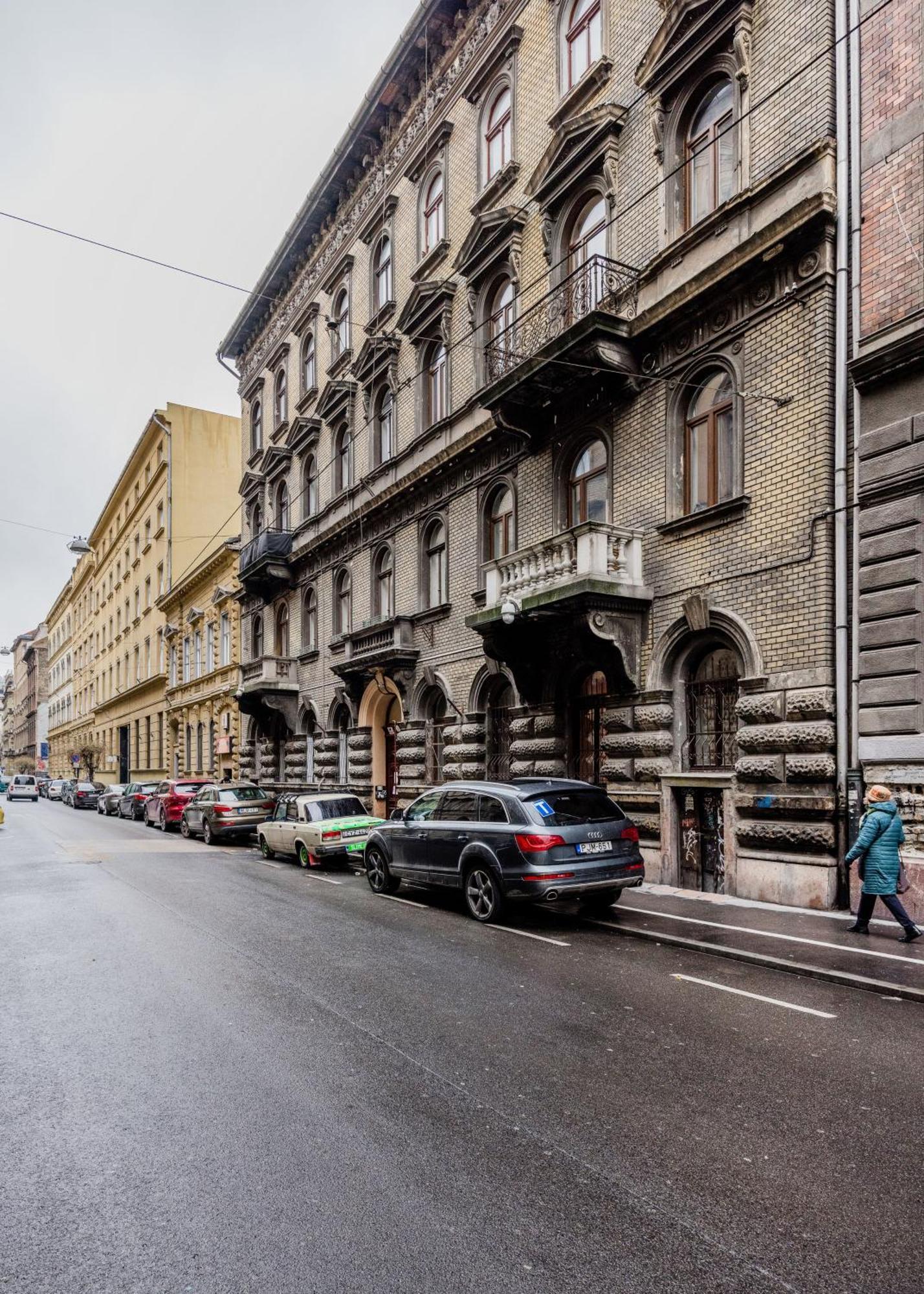 Bright & Grand With 4 Bedrooms By New York Cafe Appartamento *