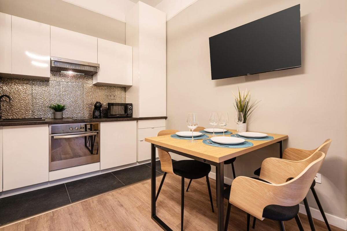 Premium 1 Bedroom On Maria St Budapest