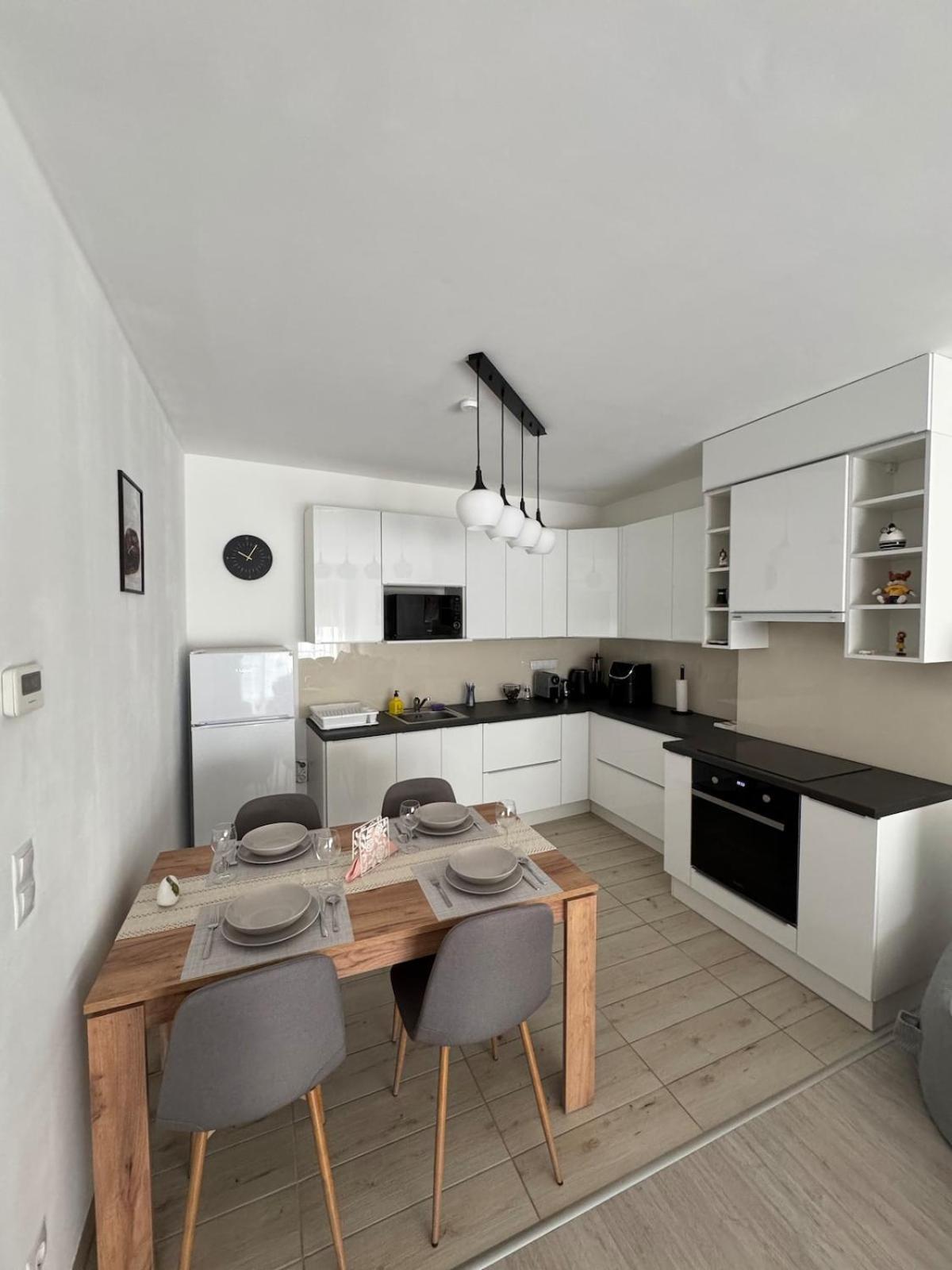 Appartamento Elite Skyview Escape -bright, Modern, Free Parking