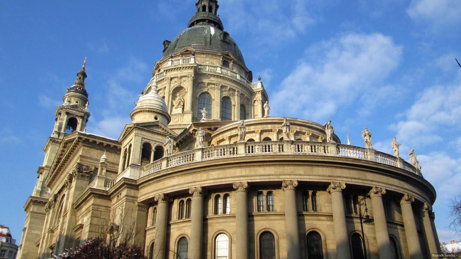 Luxe With Pool, Parking & Ac Apartman Budapest