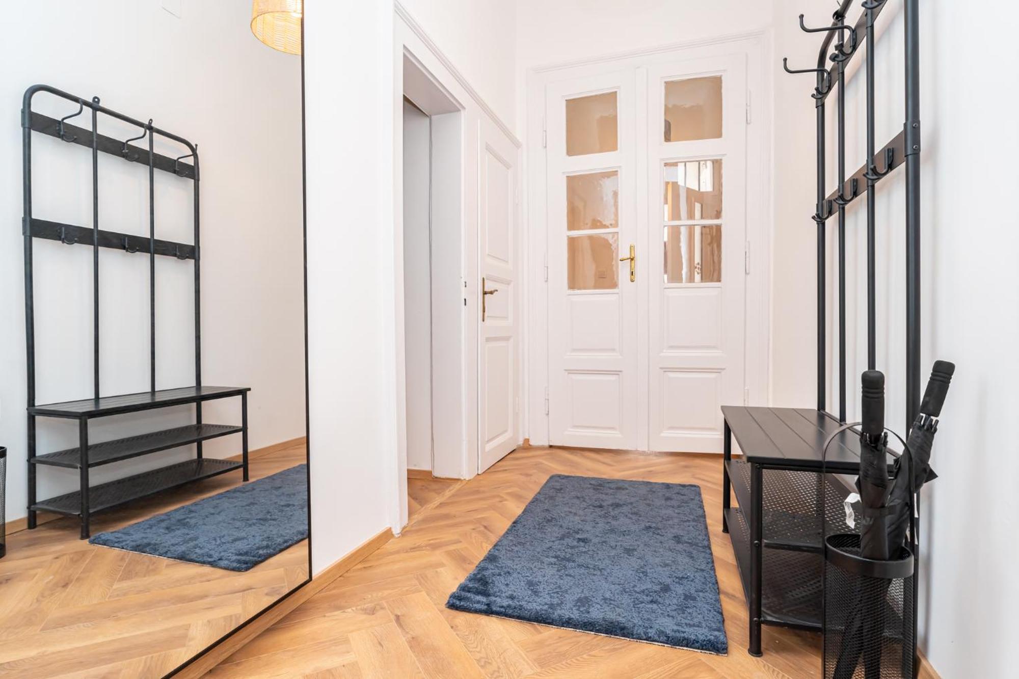Apartman Gozsdu Court La Fontaine