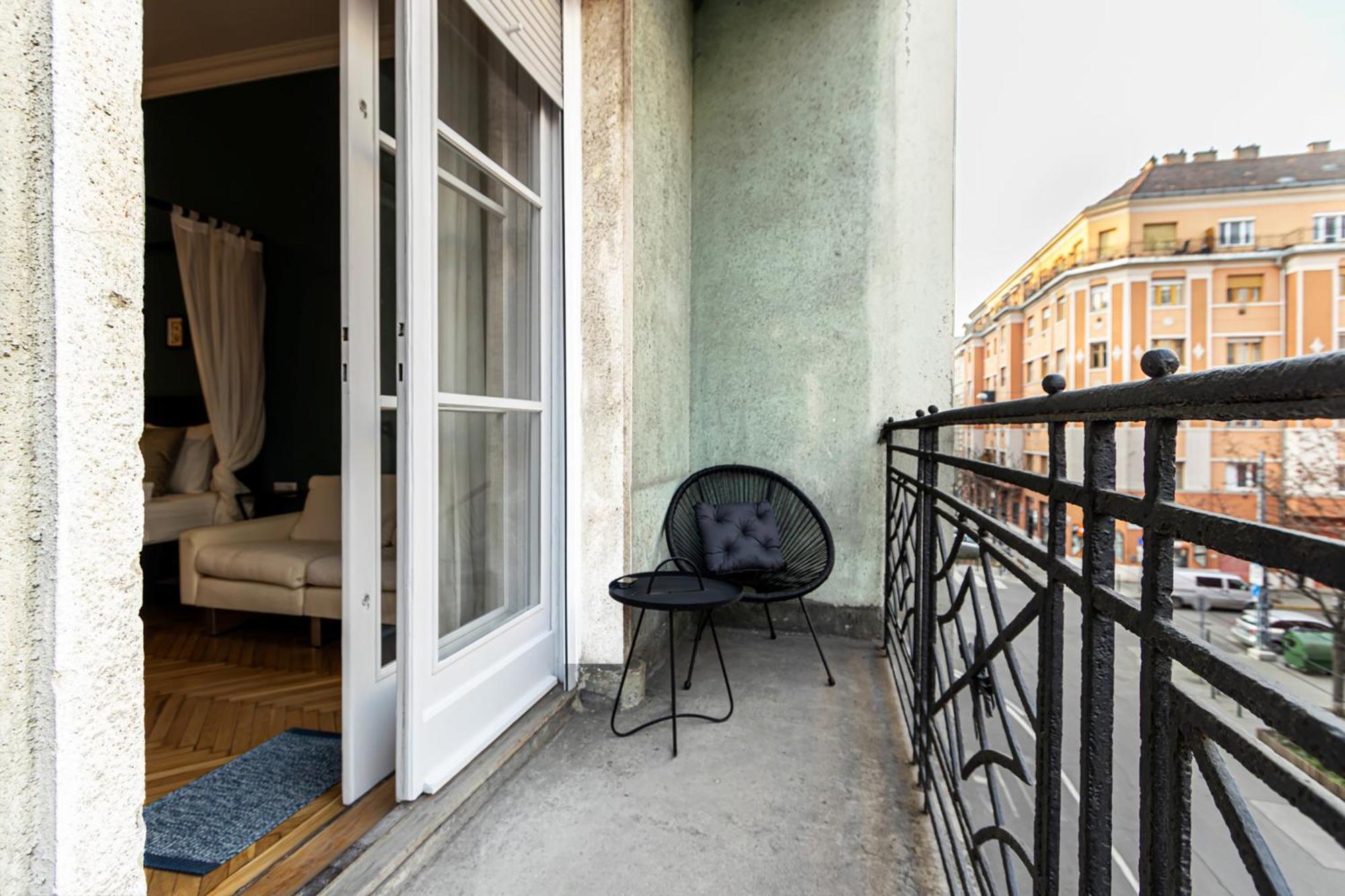 80 Sqm, 3 Bedrooms, 2 Bathrooms, New Appartamento