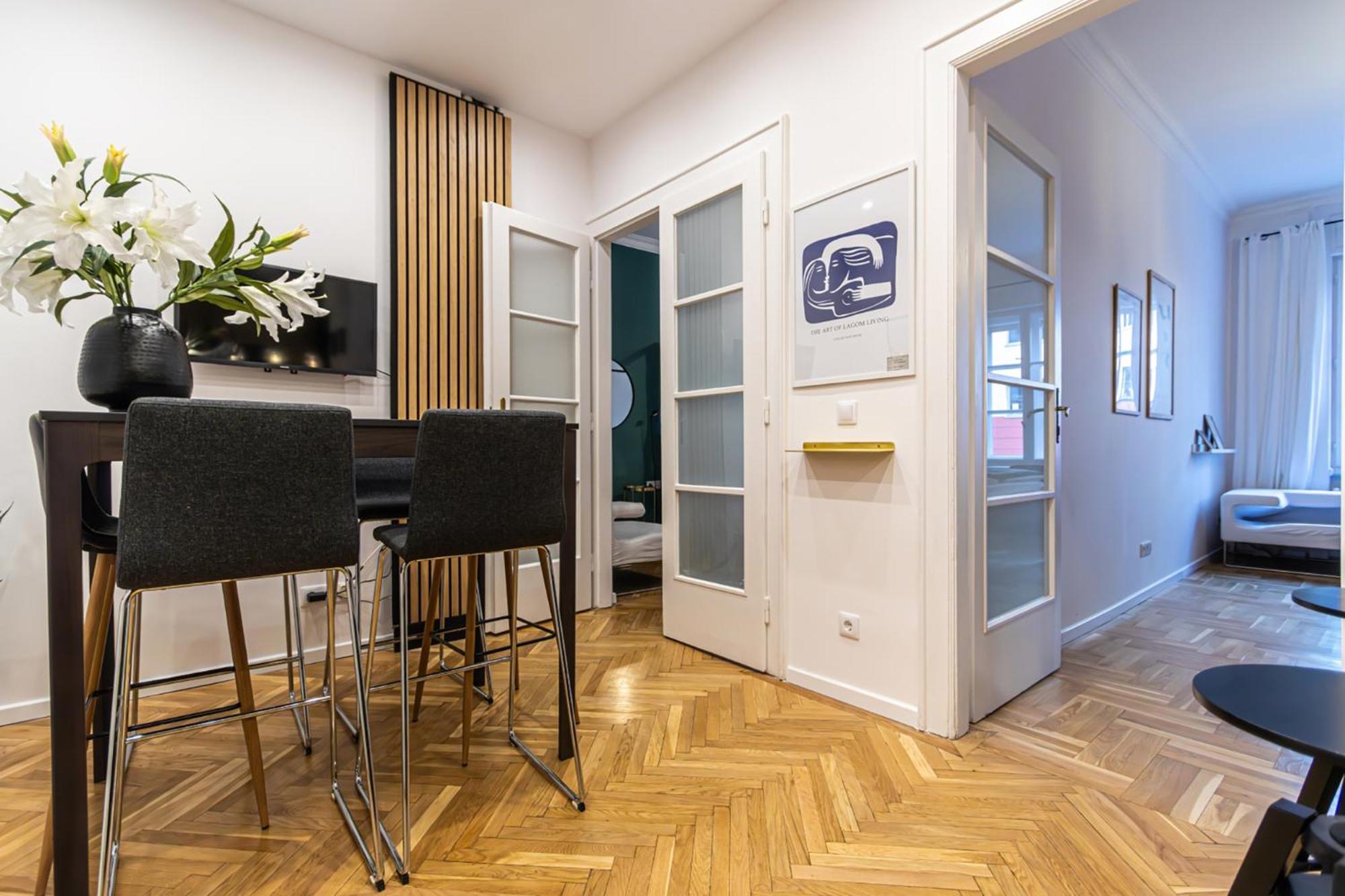 Appartamento 80 Sqm, 3 Bedrooms, 2 Bathrooms, New *