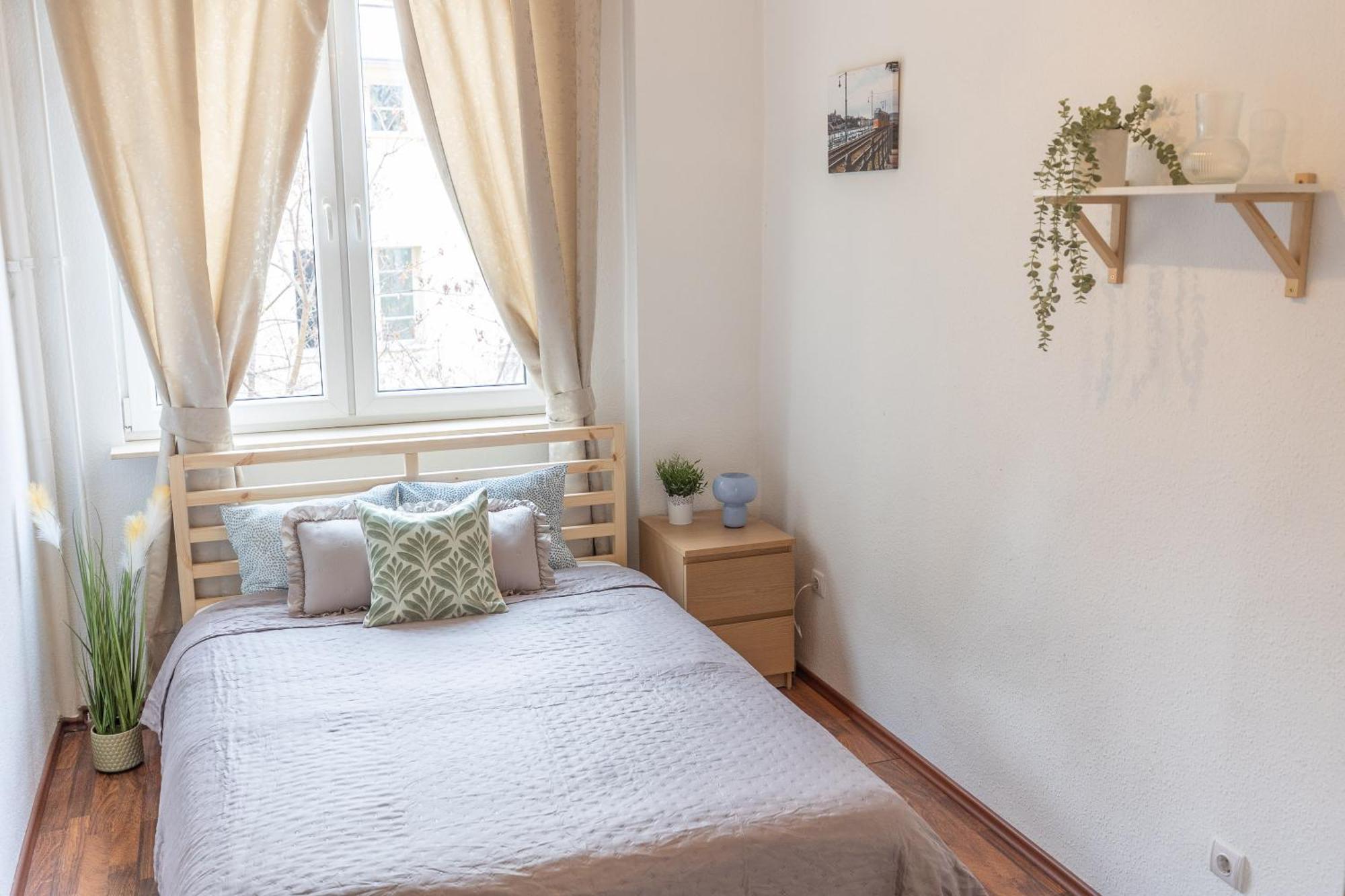 Riverside Balcony With View To Danube Appartement