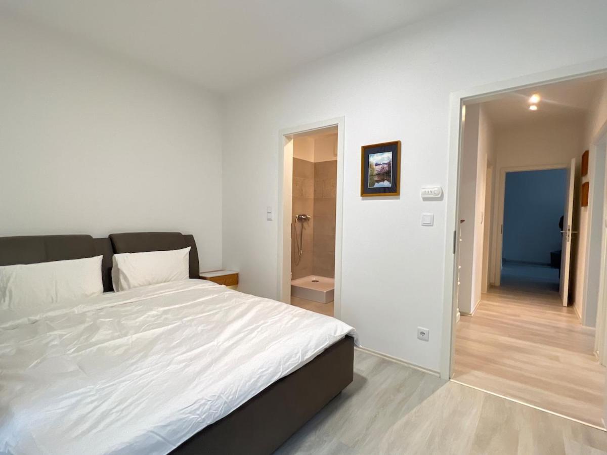 Apartmán Danube 3 Beds With Big Balcony Parking 10euro A Day *