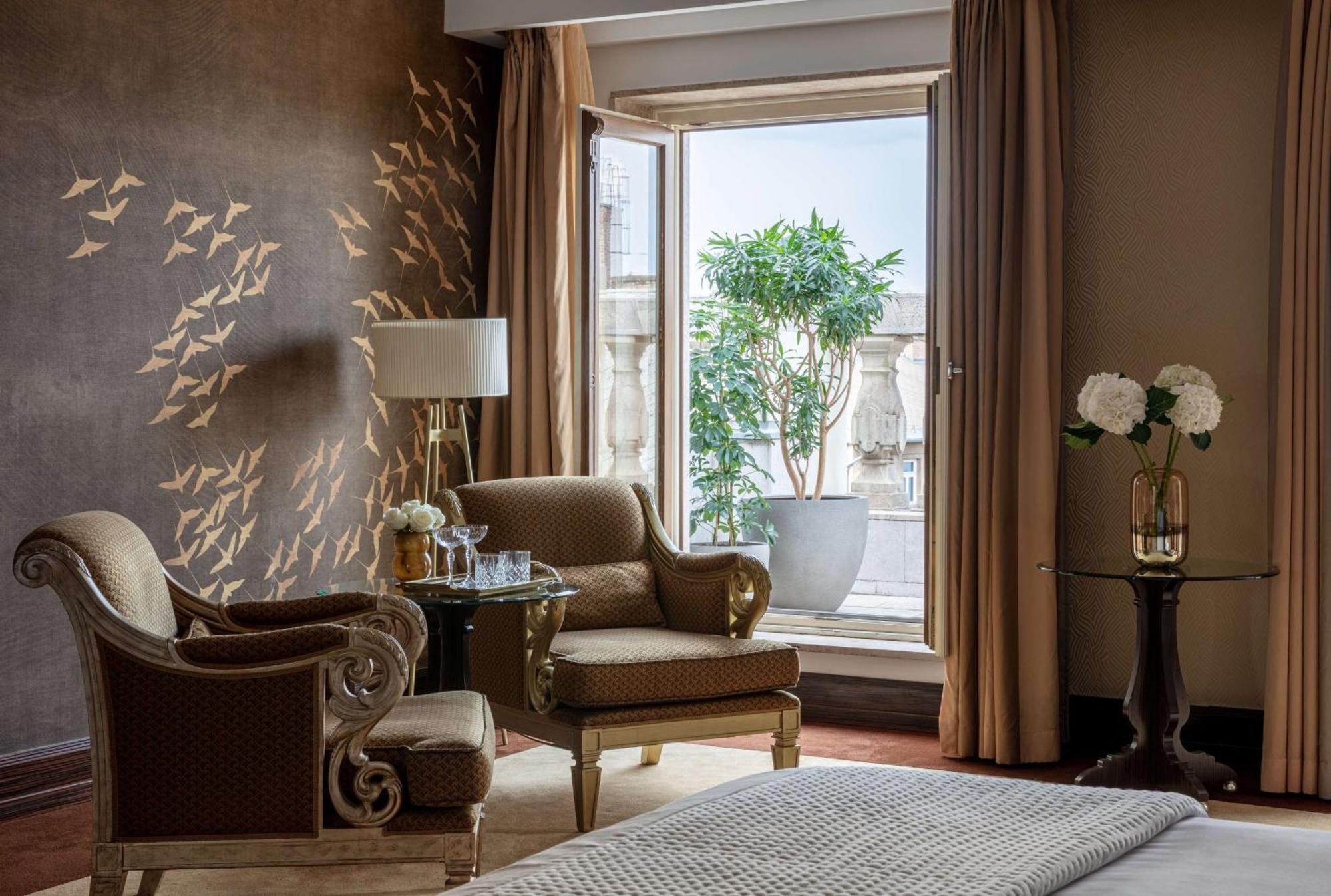Anantara New York Palace Szálloda 5*