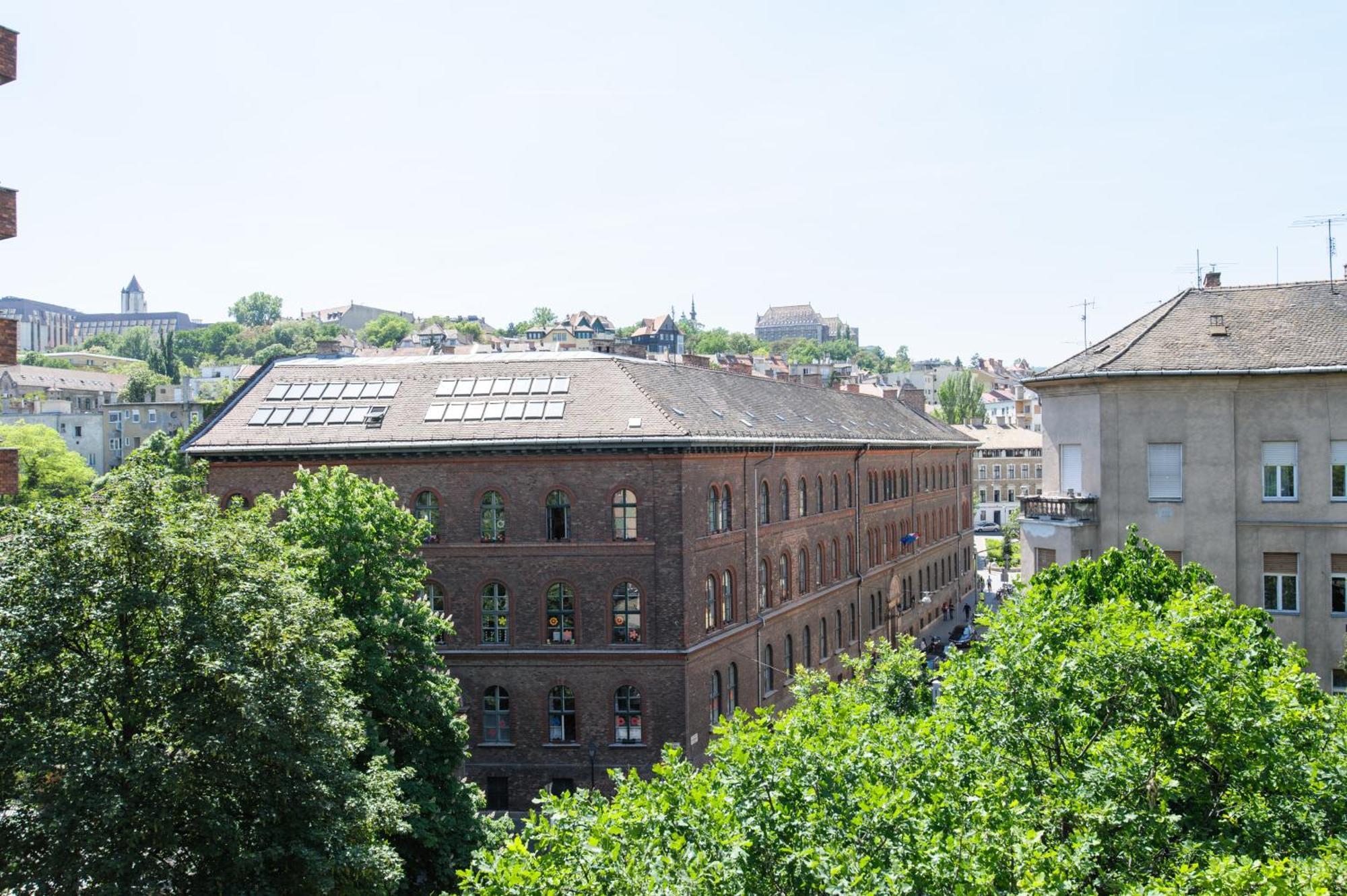 Buda Downtown * Budapest