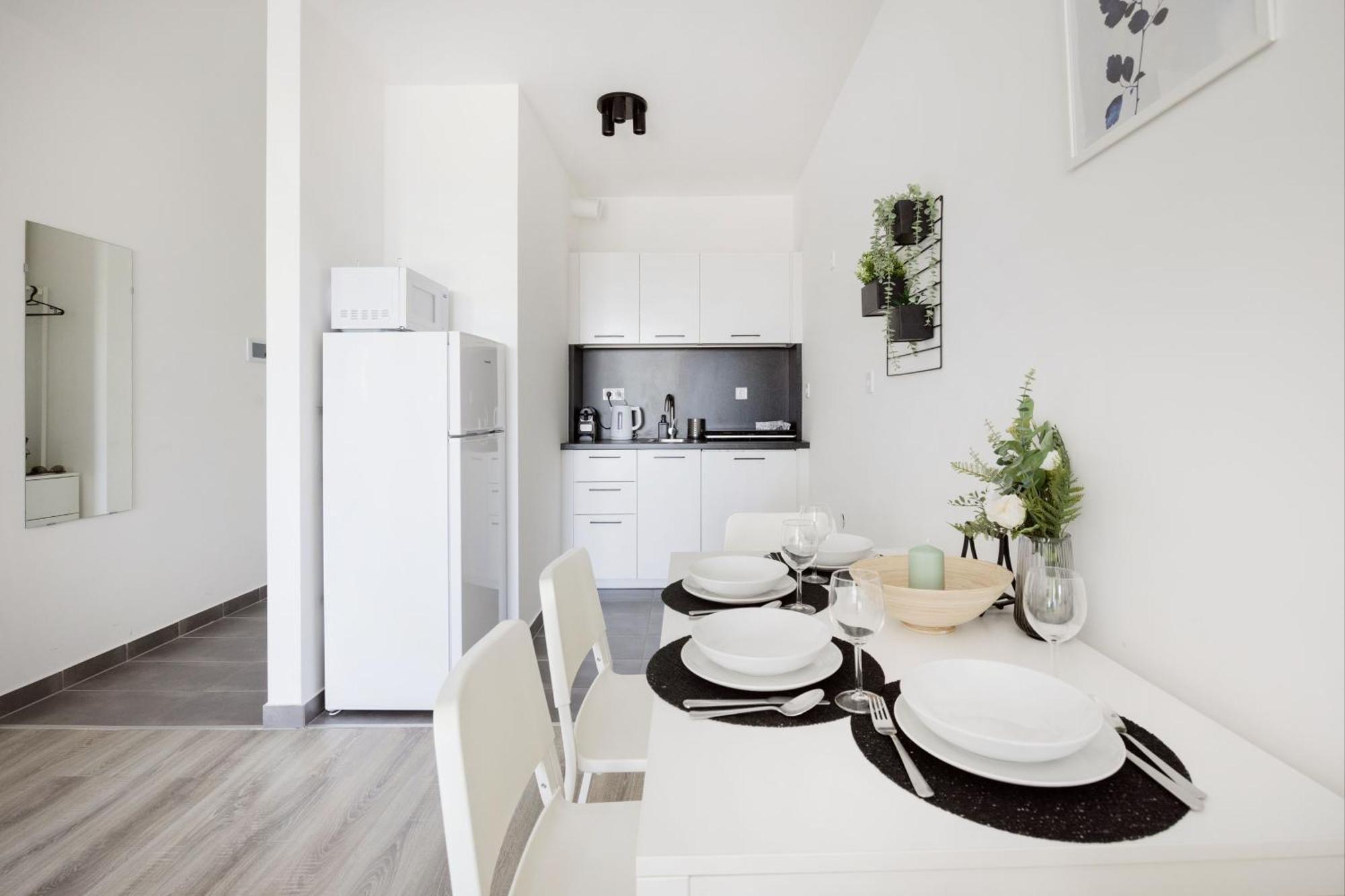 Apartman Modern Riverfront With Free Parking *