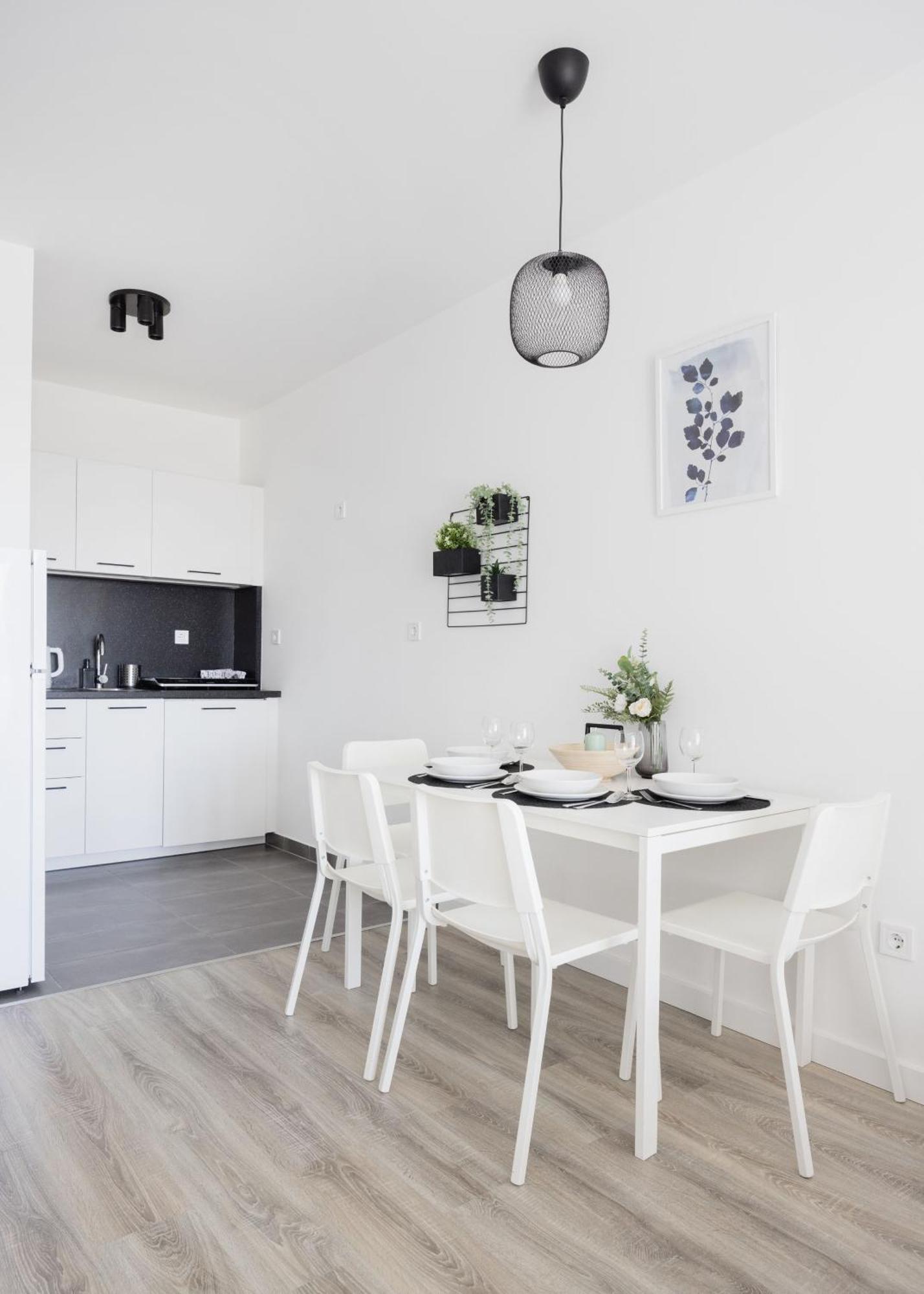 Apartman Modern Riverfront With Free Parking