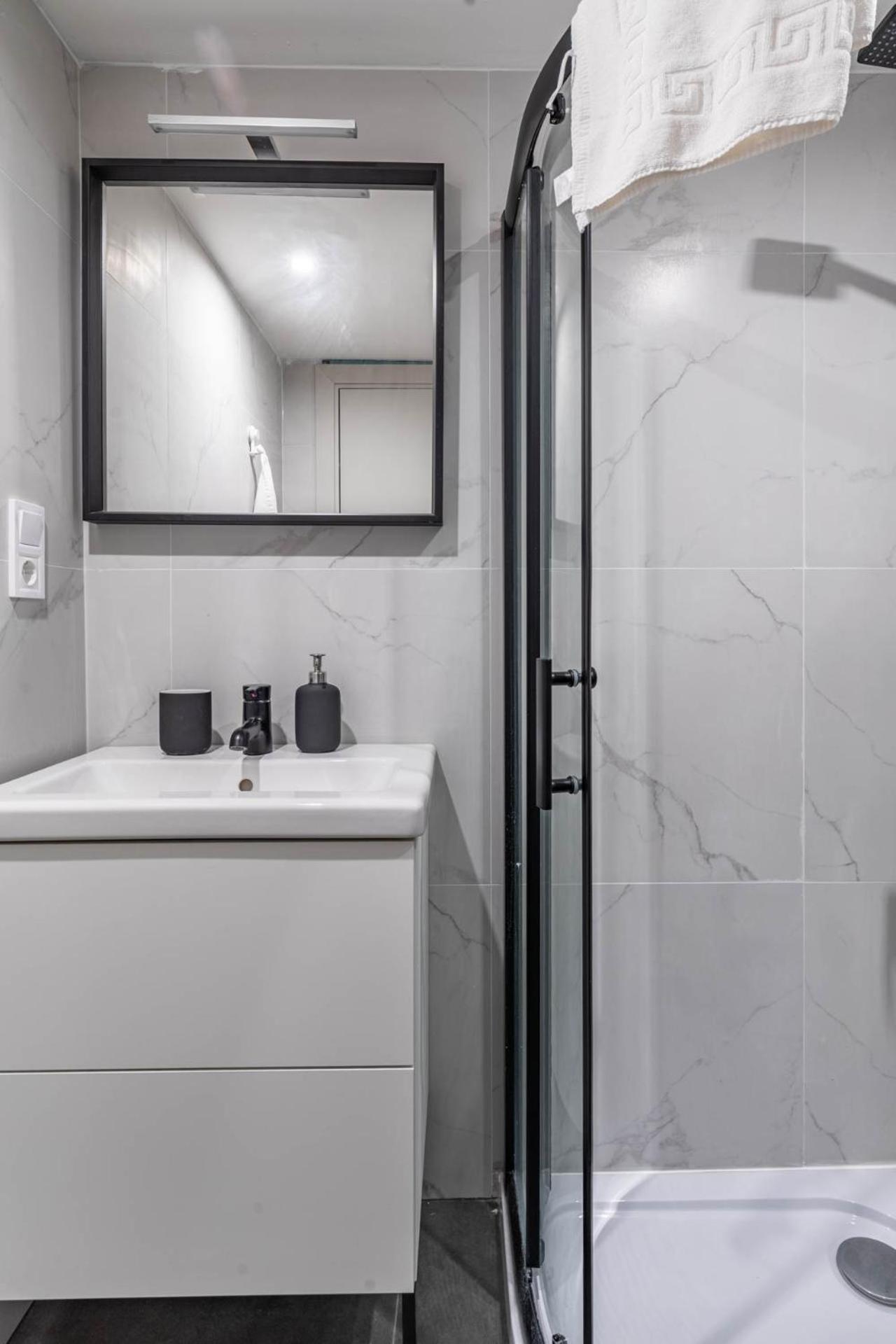 Apartment Cool In