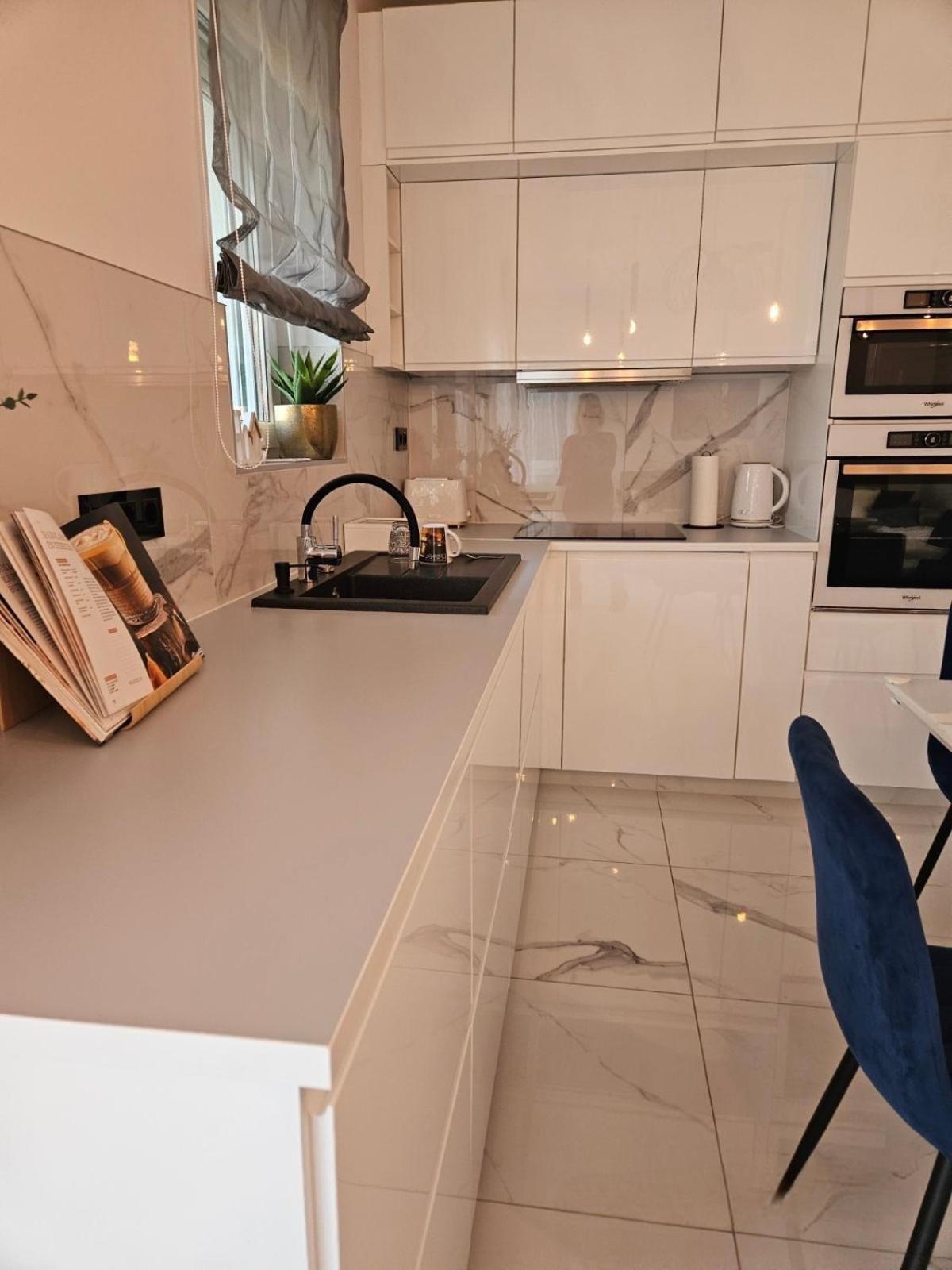 Appartamento White Rose Hill Luxury