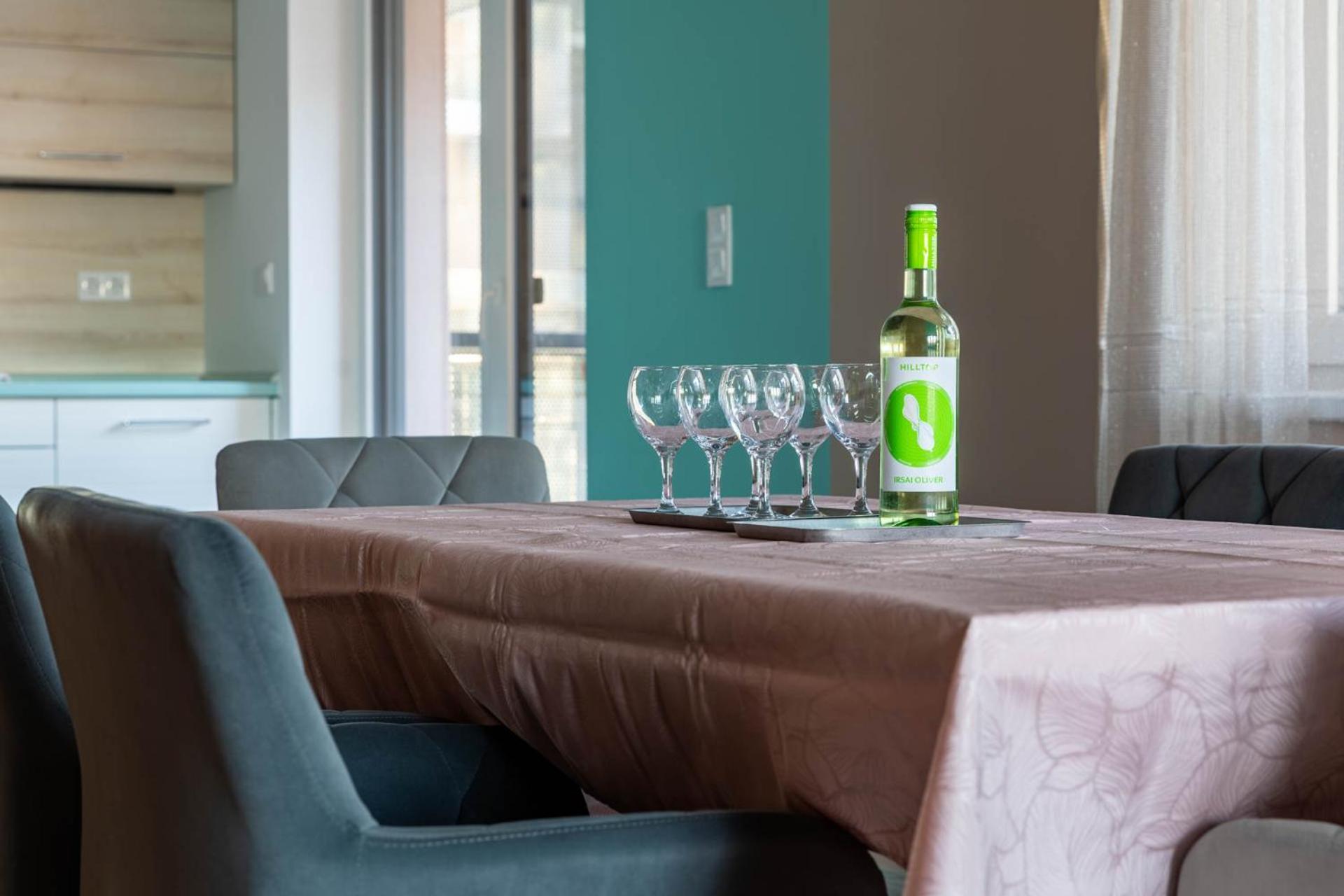 Luxurious Bob With Private Parking Appartamento