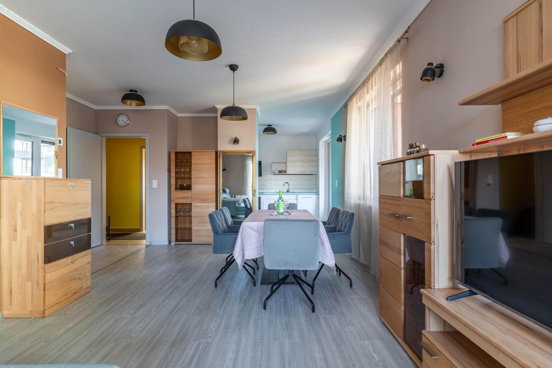 Luxurious Bob With Private Parking Appartamento