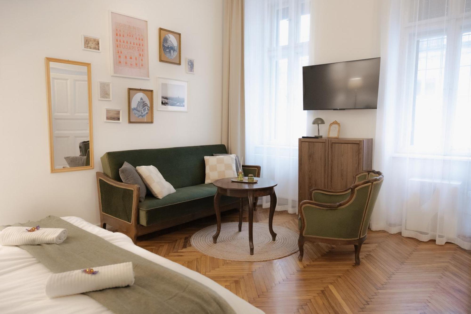 New - Golden Apartman *