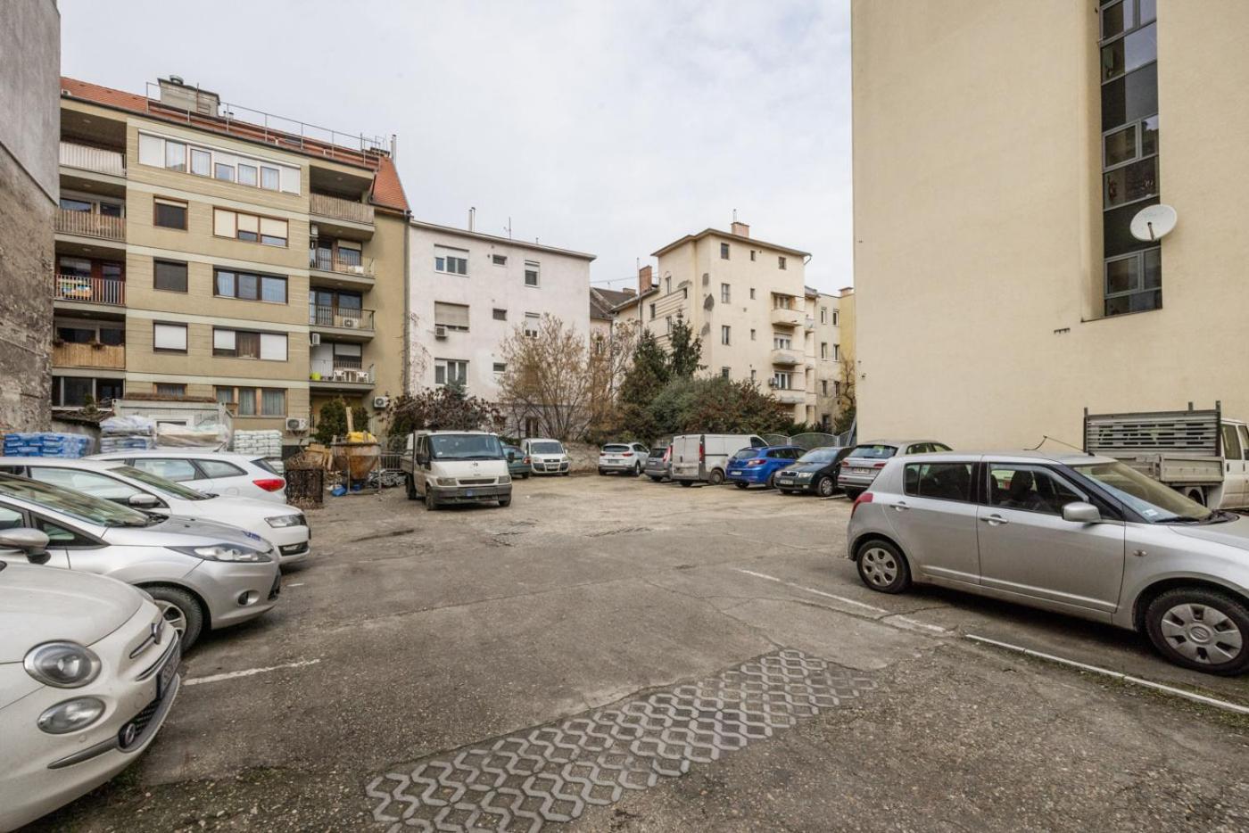 Perfectly Compact - Two Bedrooms With Ac & Parking Appartamento Budapest