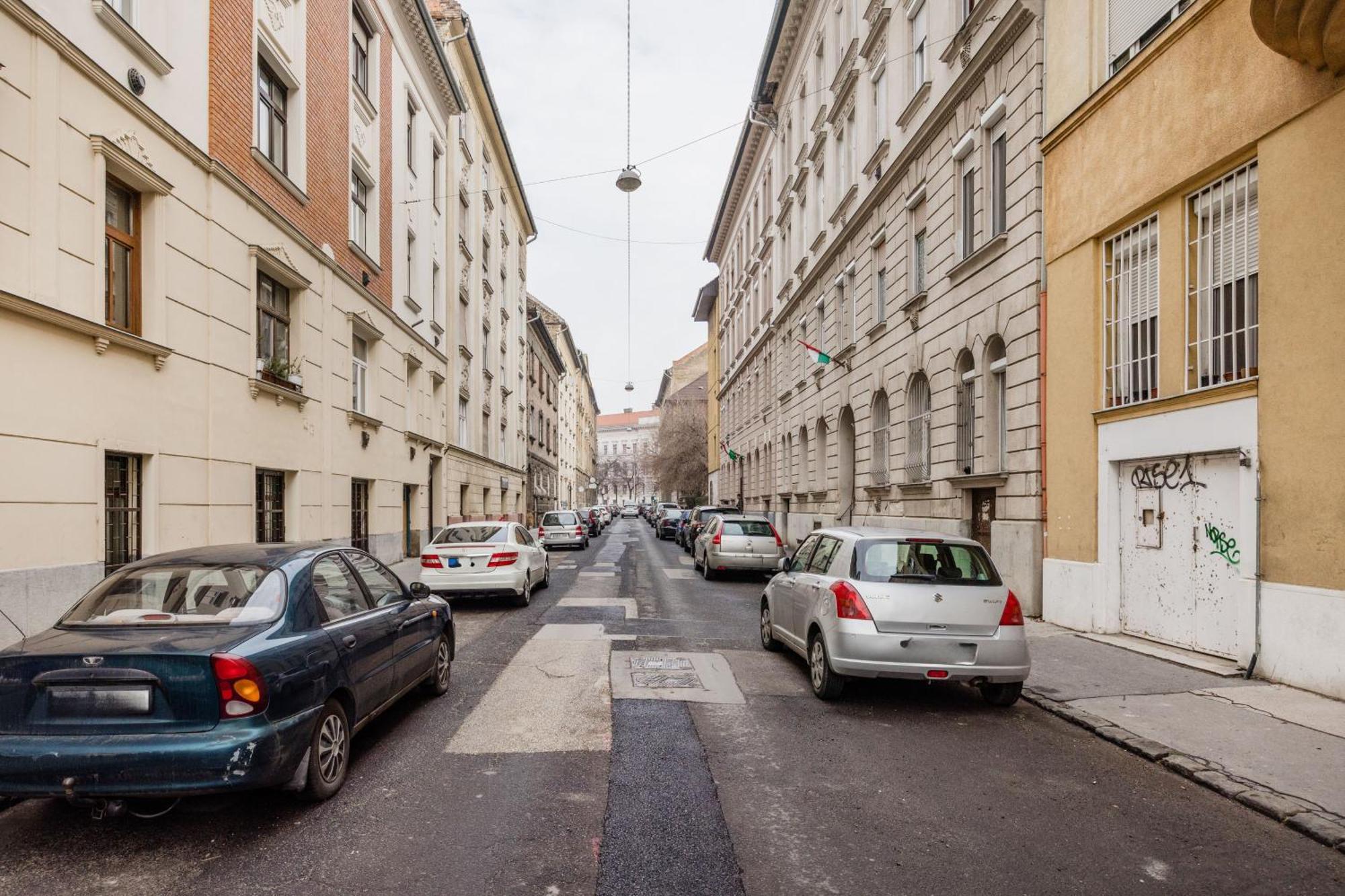 Appartamento Perfectly Compact - Two Bedrooms With Ac & Parking