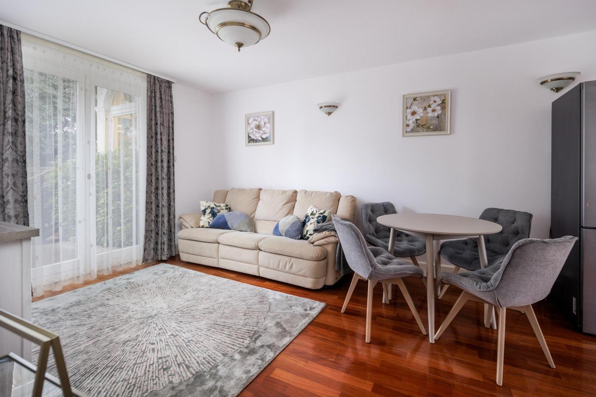 Villa Uhu 750 M2 -