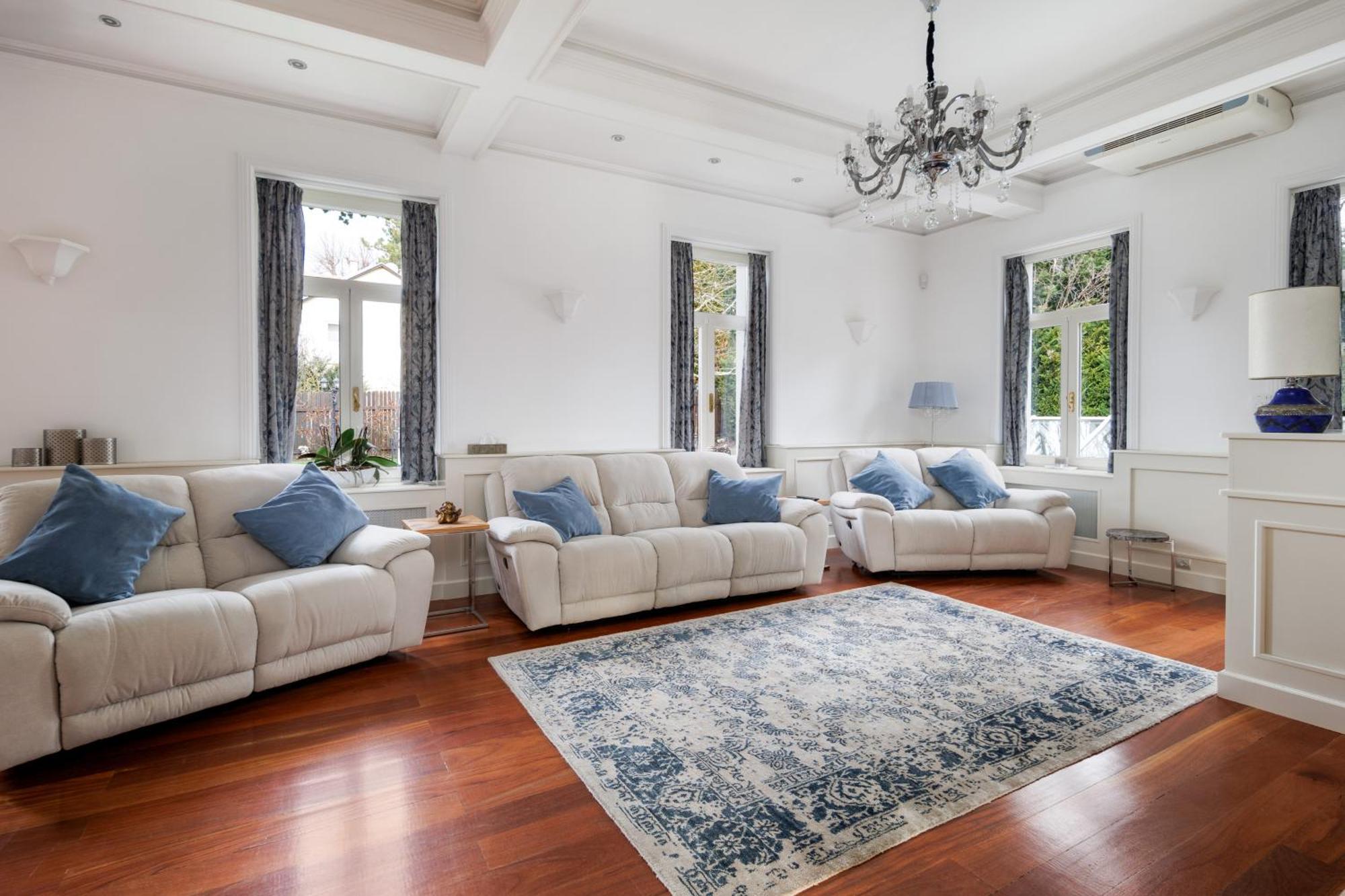Villa Uhu 750 M2 -