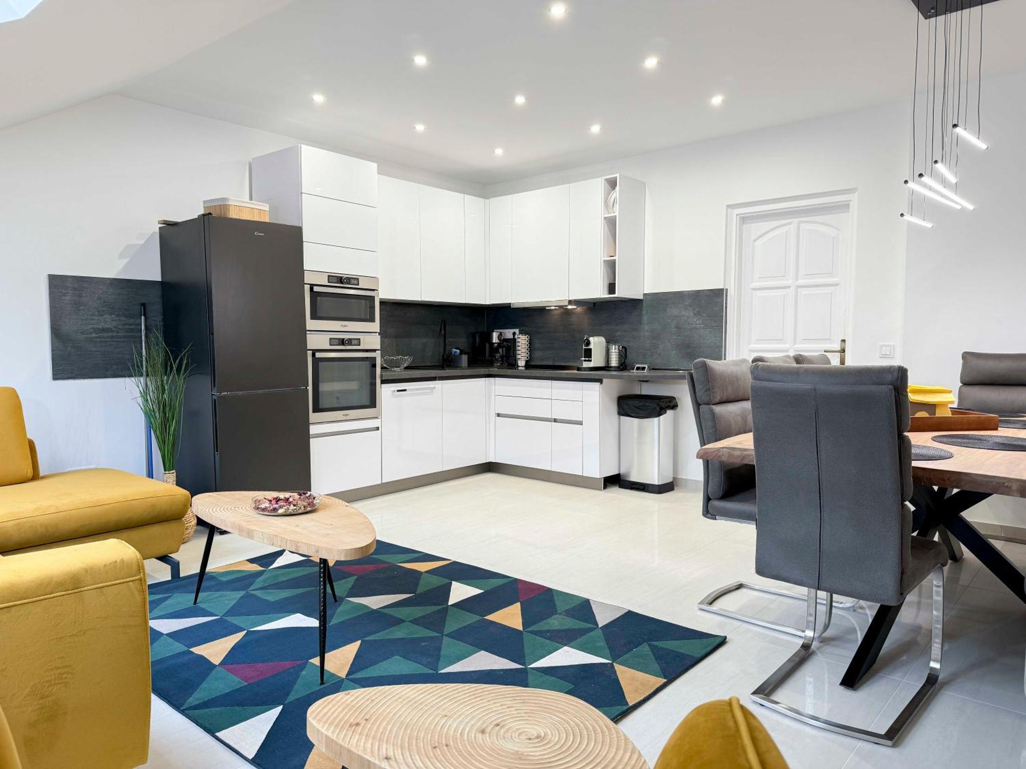 N33 Spacious Luxury 3br Lejlighed *