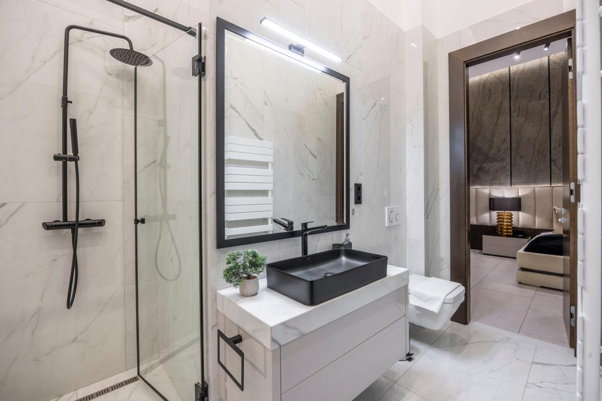 Luxurious High-end Grand In The Center Of Appartamento