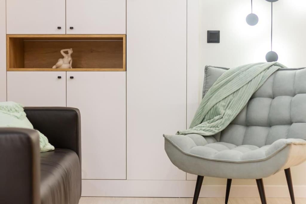 2 Bedroom W Ac Extravagant Gallery Loft By Newave Budapest
