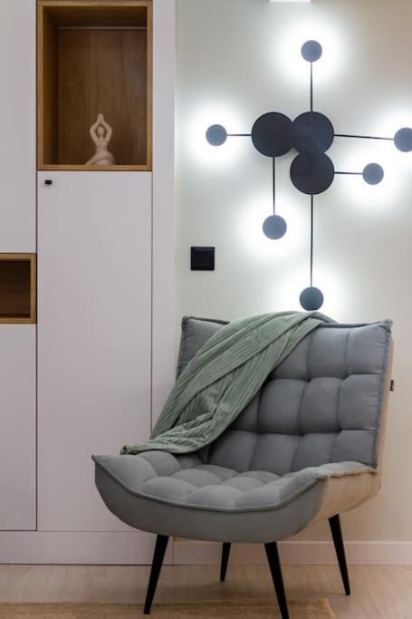 2 Bedroom W Ac Extravagant Gallery Loft By Newave