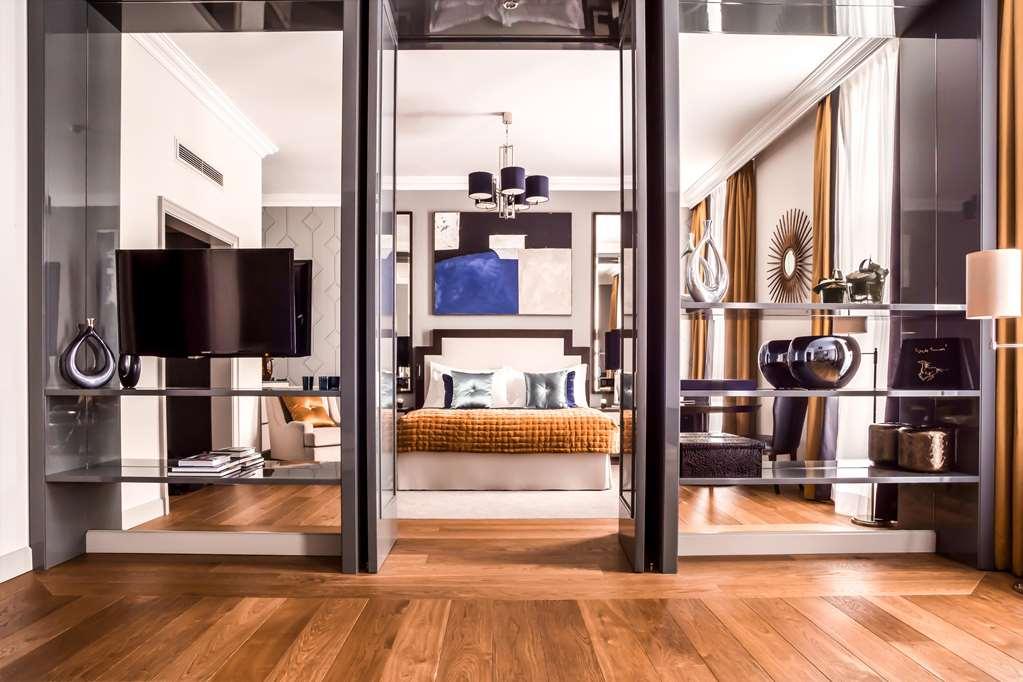 Hotel Corinthia