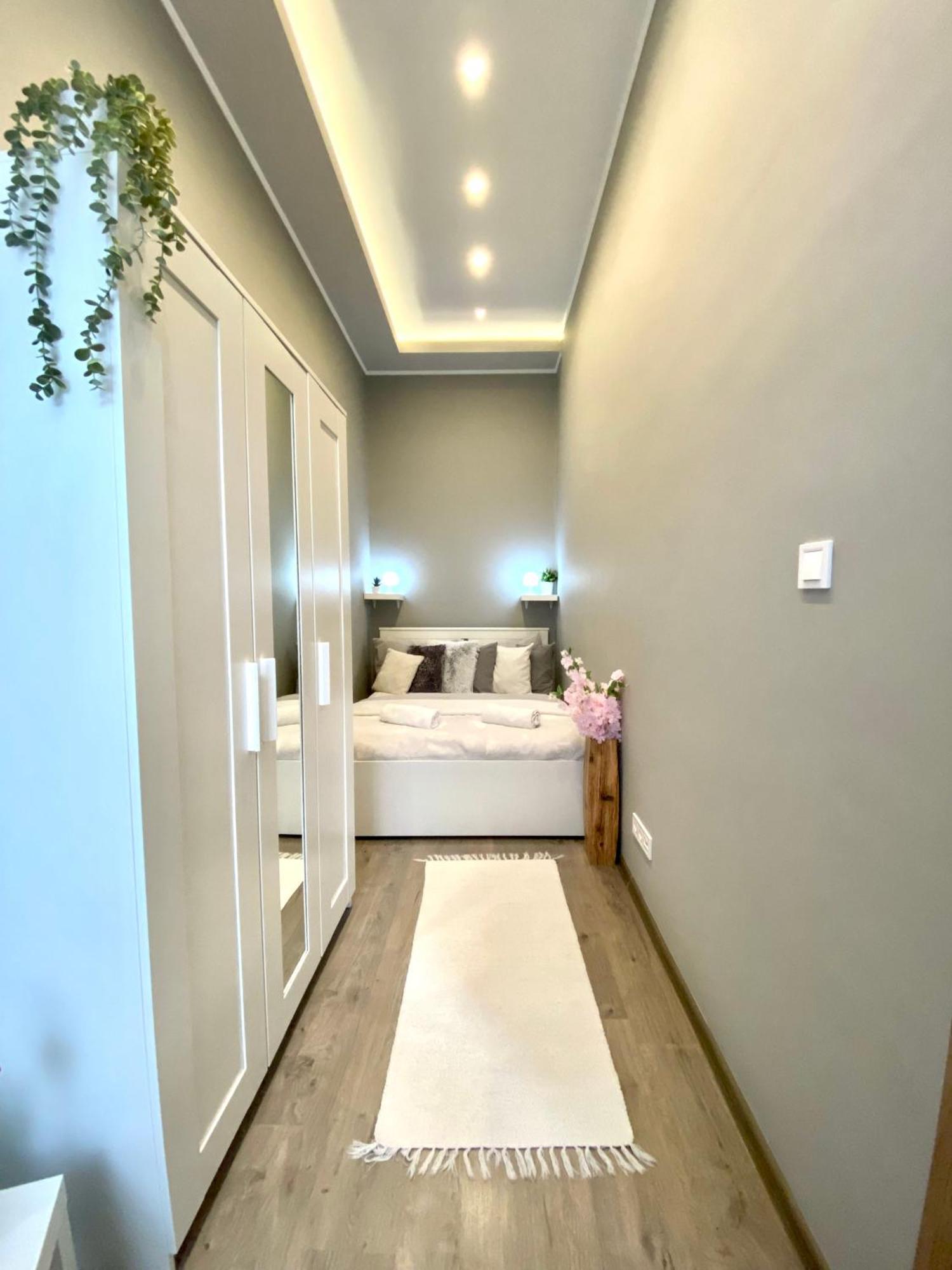 Appartamento Free Parking, Airconditioning, 2 Bdr, Super Location Budapest
