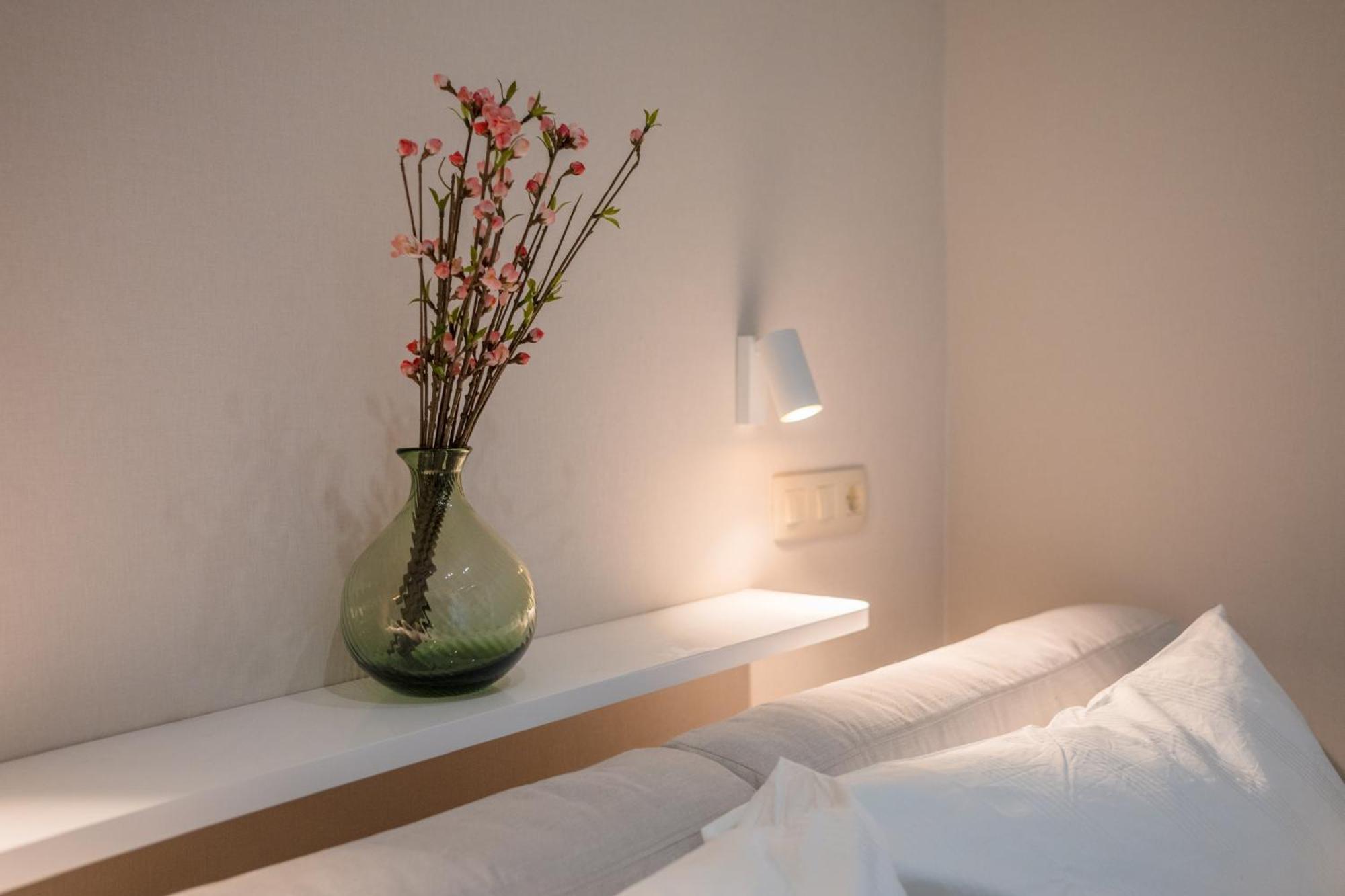 2 Bedroom 2 Bathroom Loft With Terrace By The Opera Boedapest