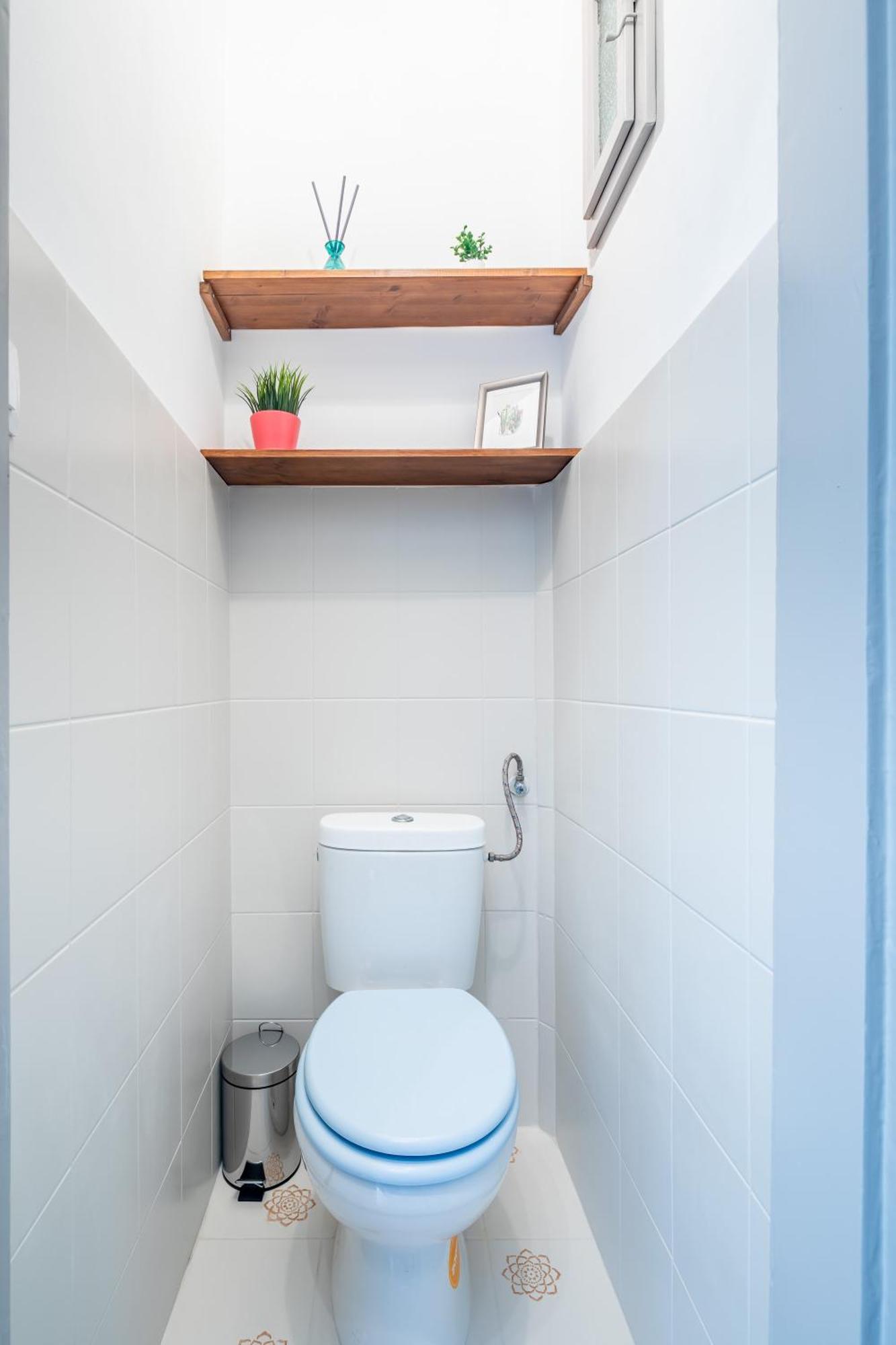 Apartment, Quiet, Perfect Location *