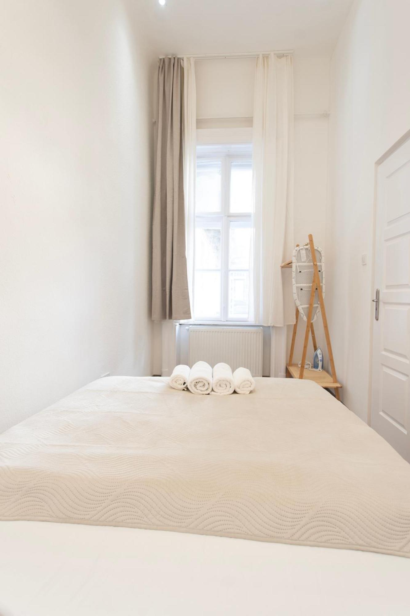 Cozy Center E40 *