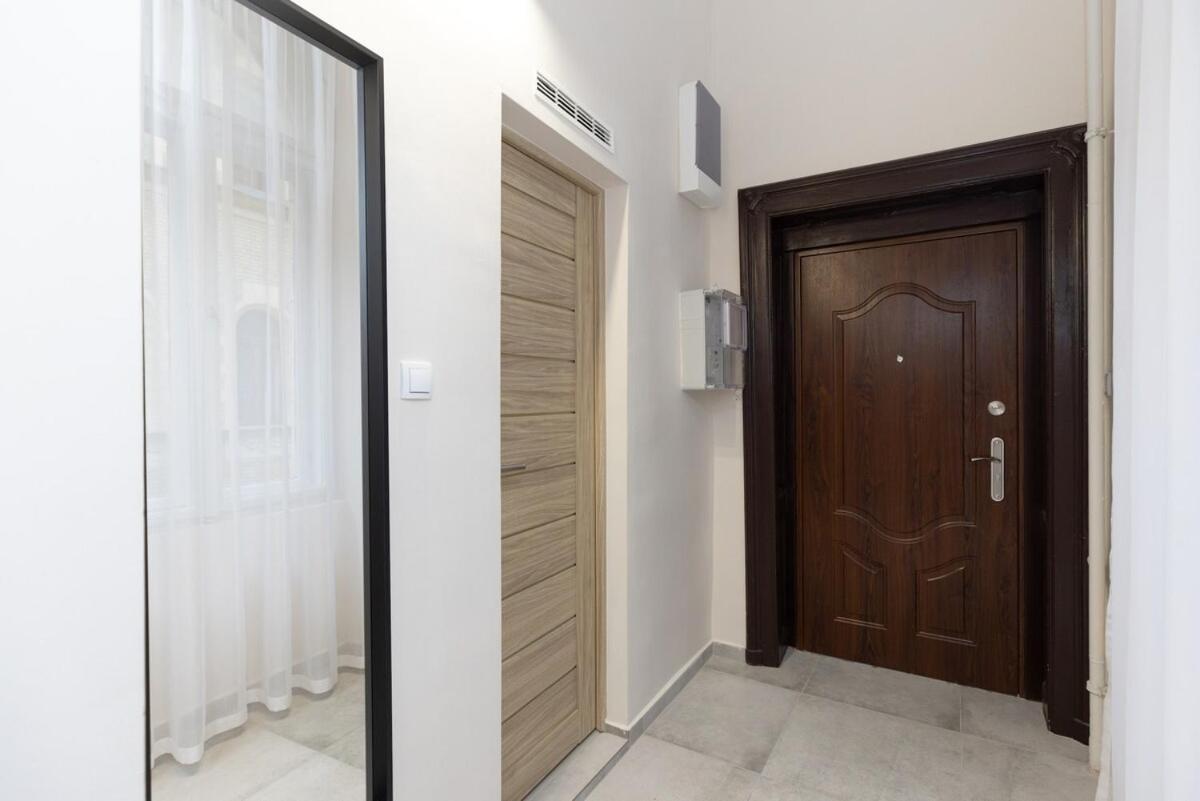 Appartamento Center 2 Bedroom Apartment! Budapest
