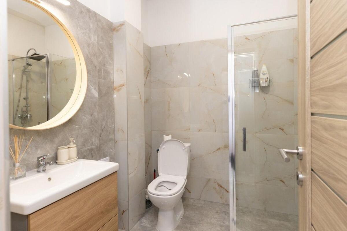 Center 2 Bedroom Apartment! Appartamento *