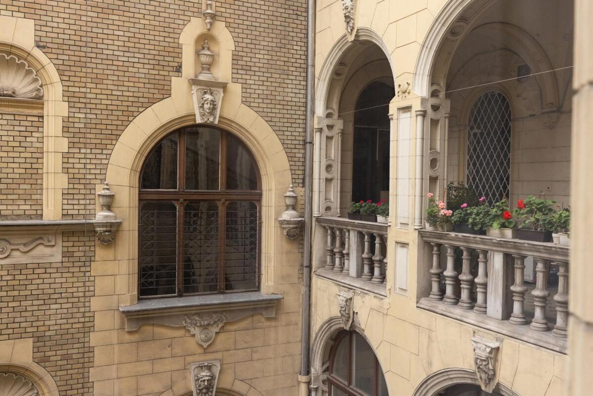 Center 2 Bedroom Apartment! Appartamento *