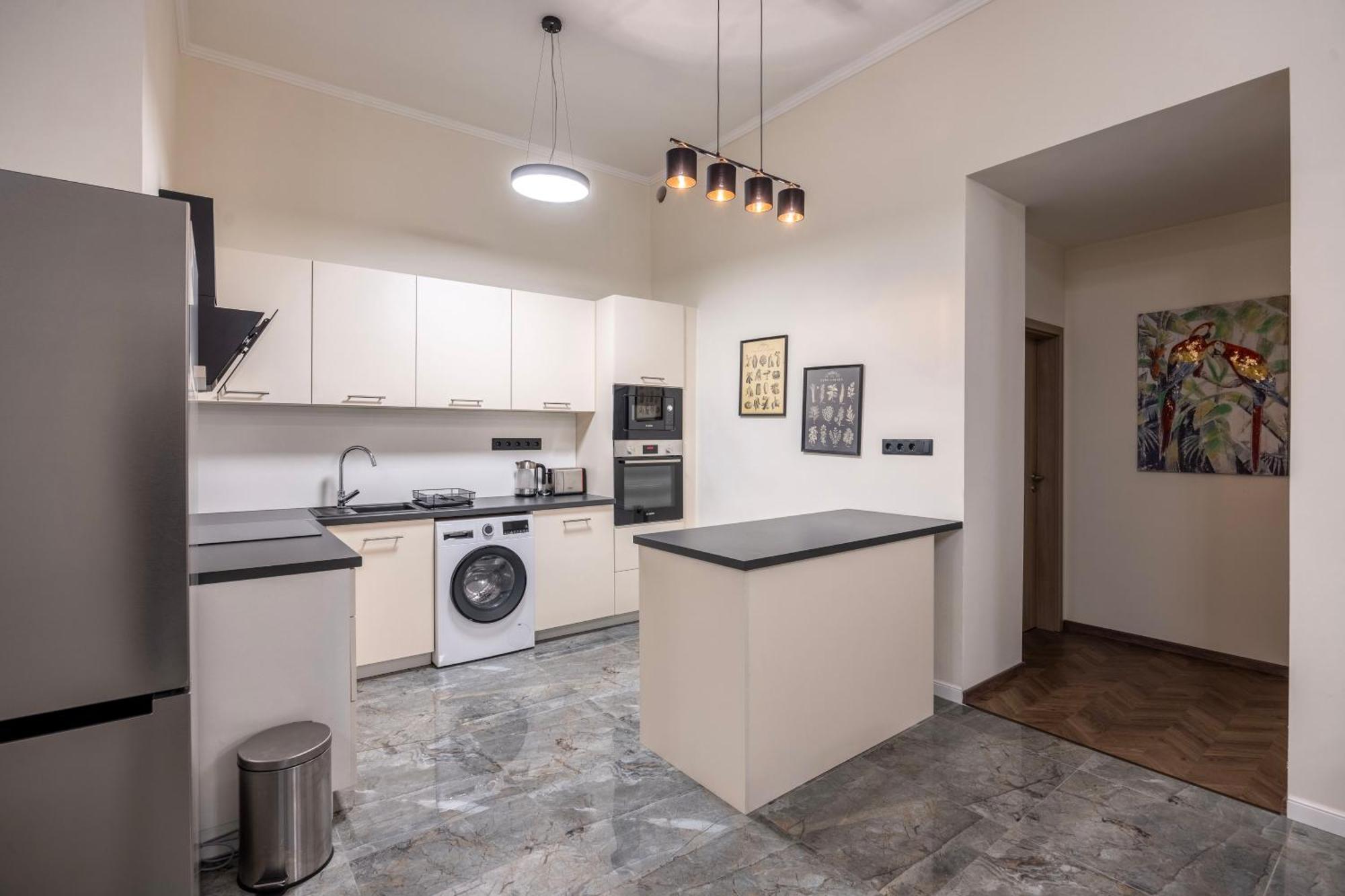 Exclusive & Grand Astoria In The Heart Of Apartmán Budapešť