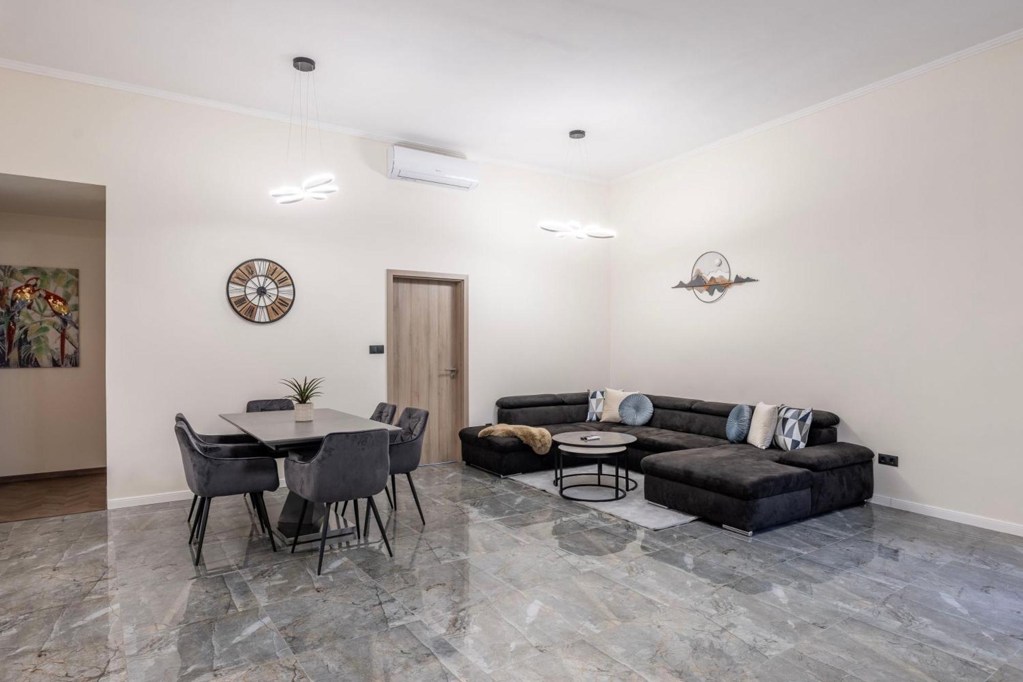 Apartmán Exclusive & Grand Astoria In The Heart Of