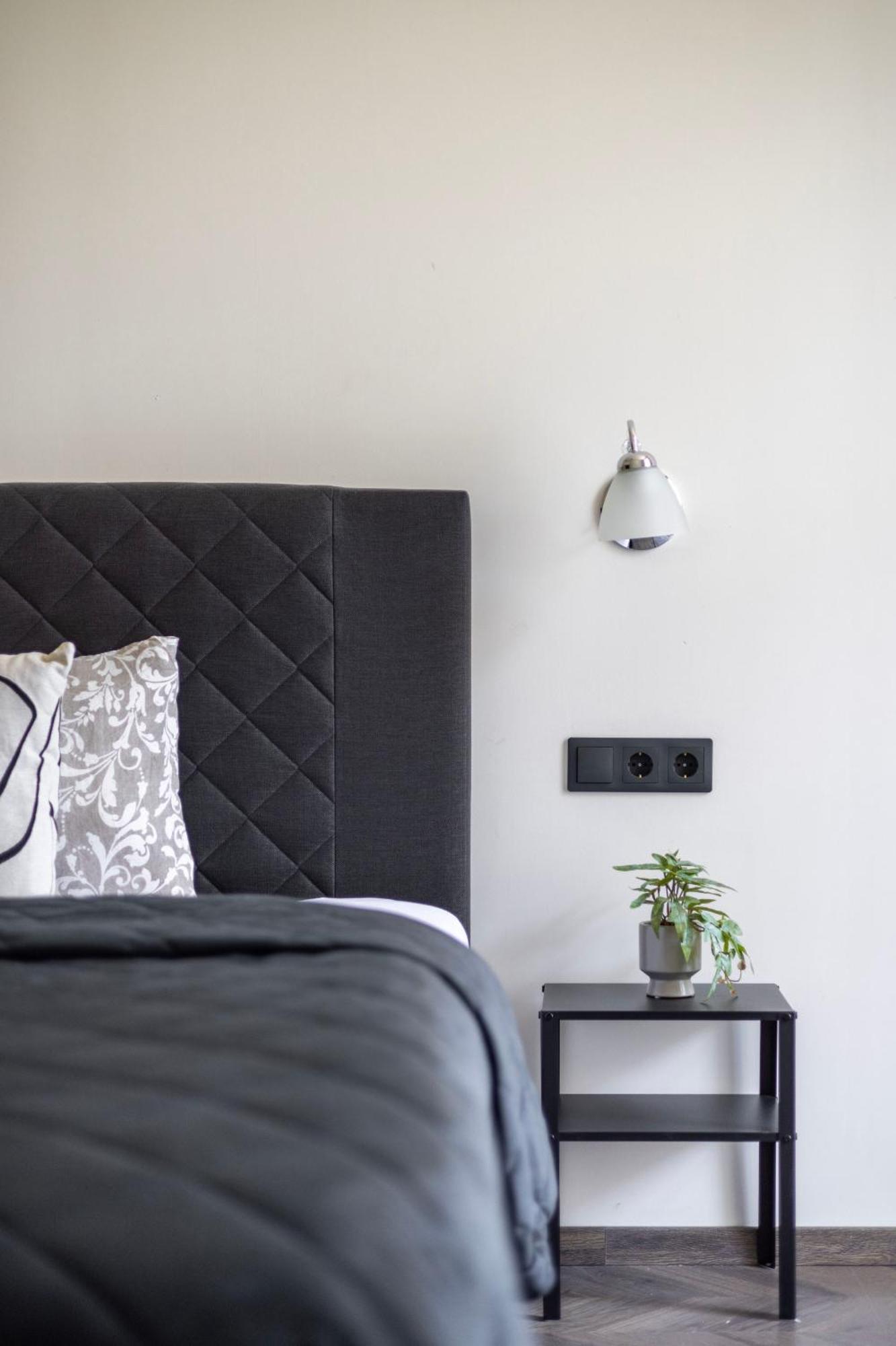 Exclusive & Grand Astoria In The Heart Of