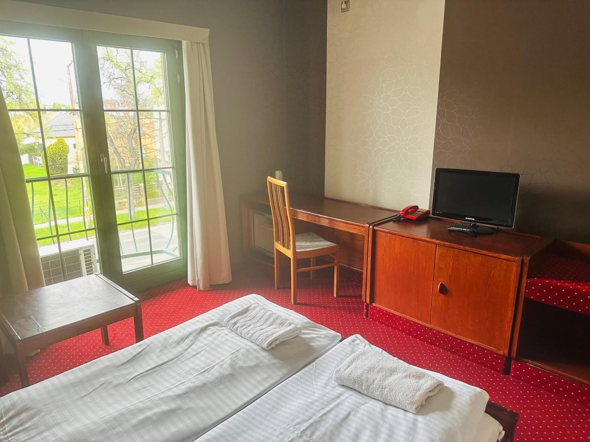Hotel Amadeus 3*