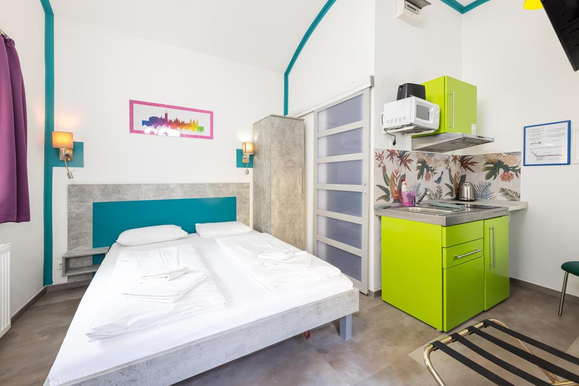 Amber Gardenview Downtown Aparthotel 3*