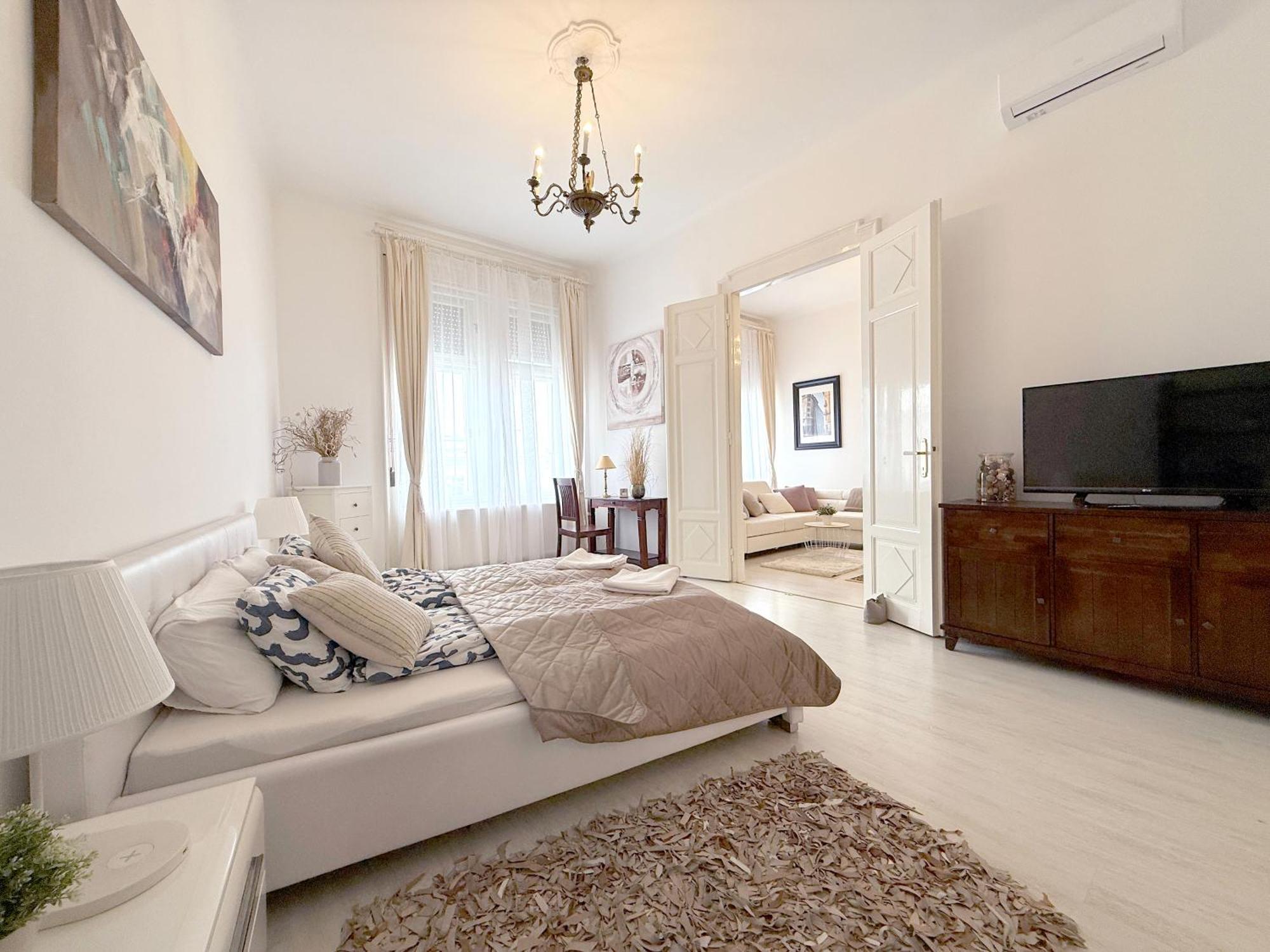 Elegant 125m2 In Center Of Apartamento