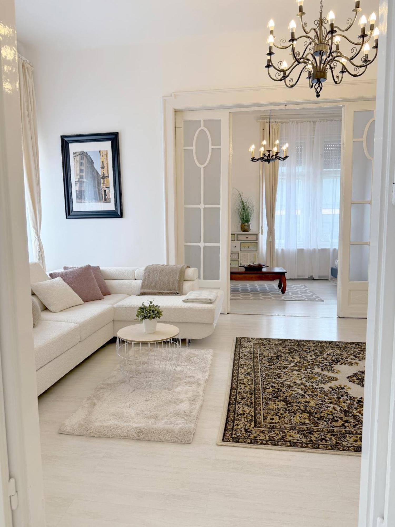 Elegant 125m2 In Center Of
